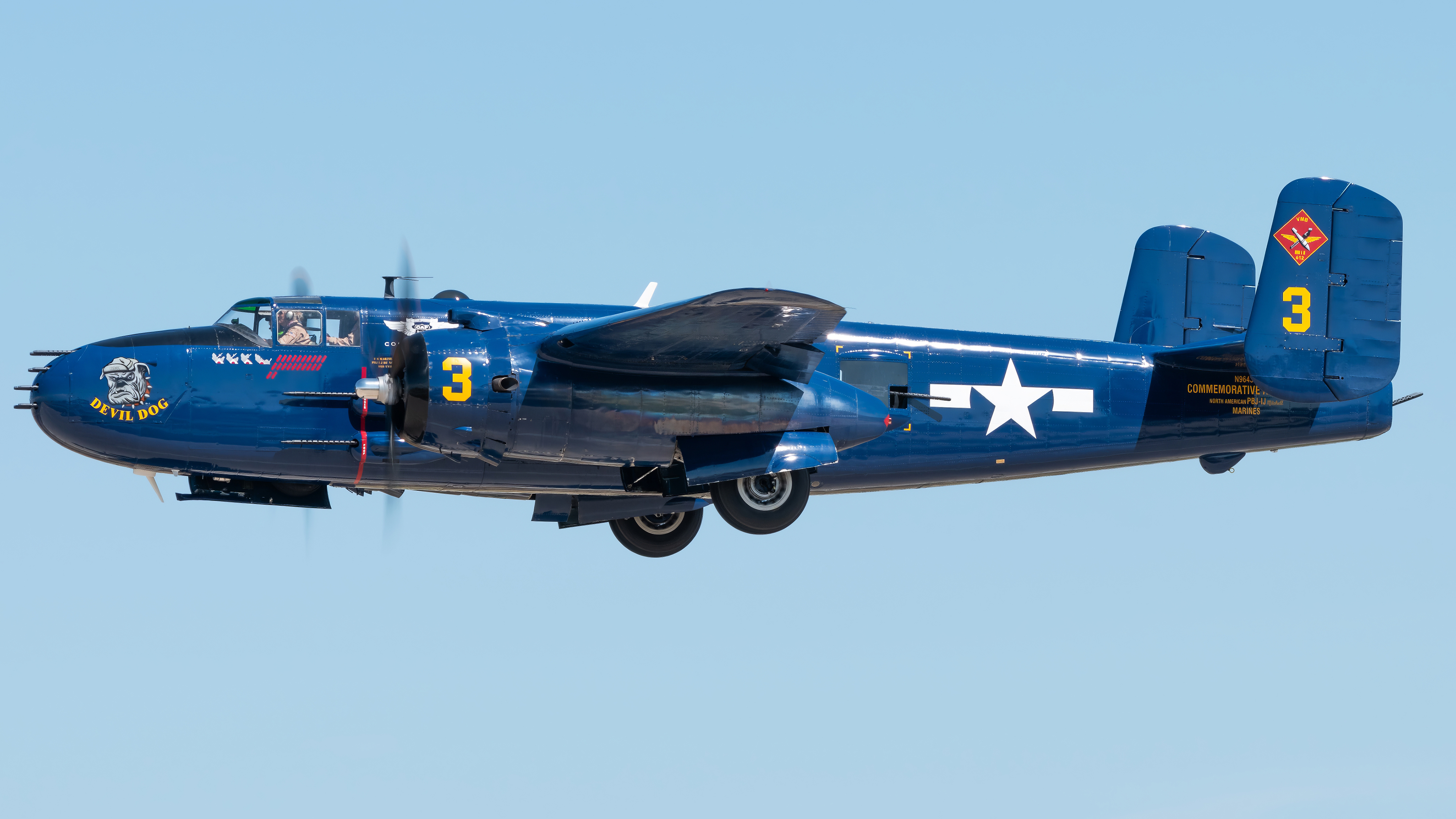 Full size: Commemorative Air Force  North American B-25 Mitchell N9643C at Wittman Regional Airport