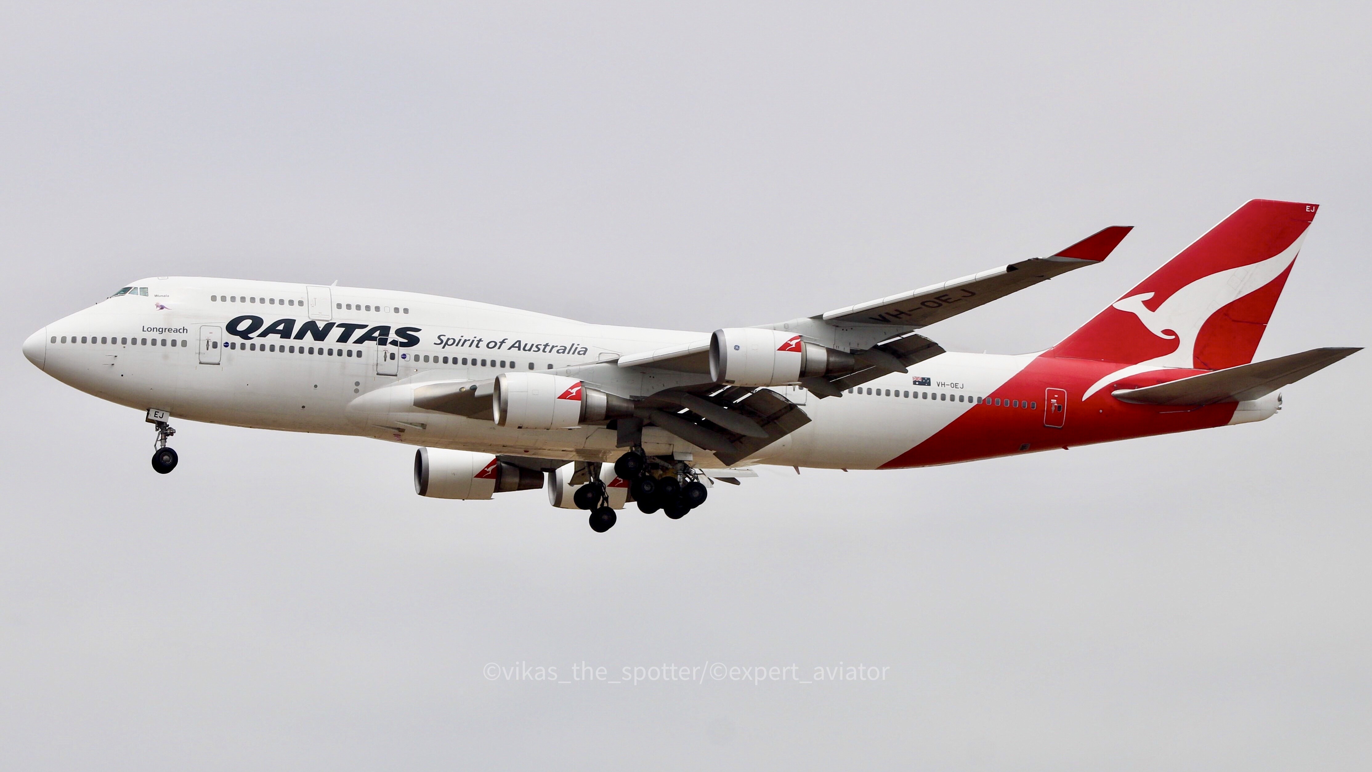 Full size: Qantas Airways  Boeing 747-400ER VH-OEJ at Los Angeles International Airport