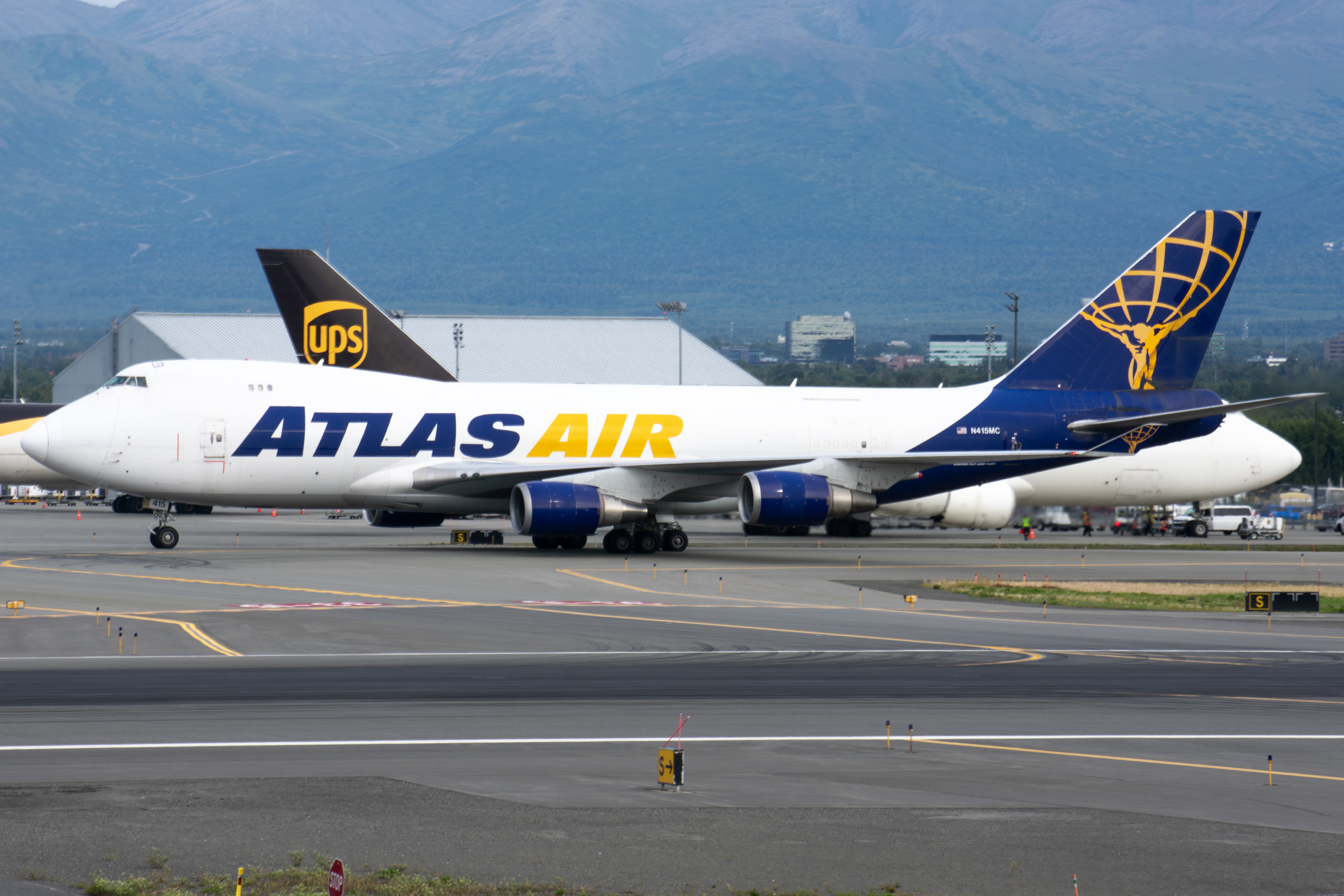 Full size: Atlas Air Cargo Boeing 747-400F N415MC at Anchorage Ted Stevens International Airport