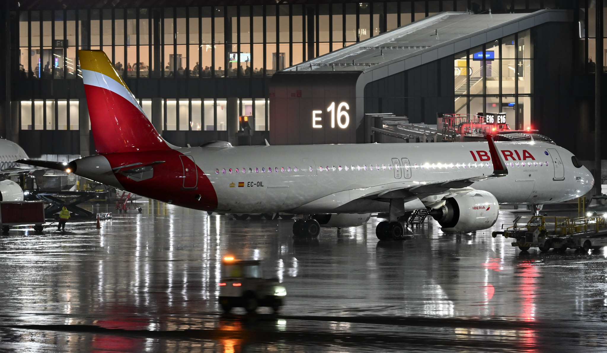 Full size: Iberia Airbus A321XLR EC-OIL at General Edward Lawrence Logan International Airport