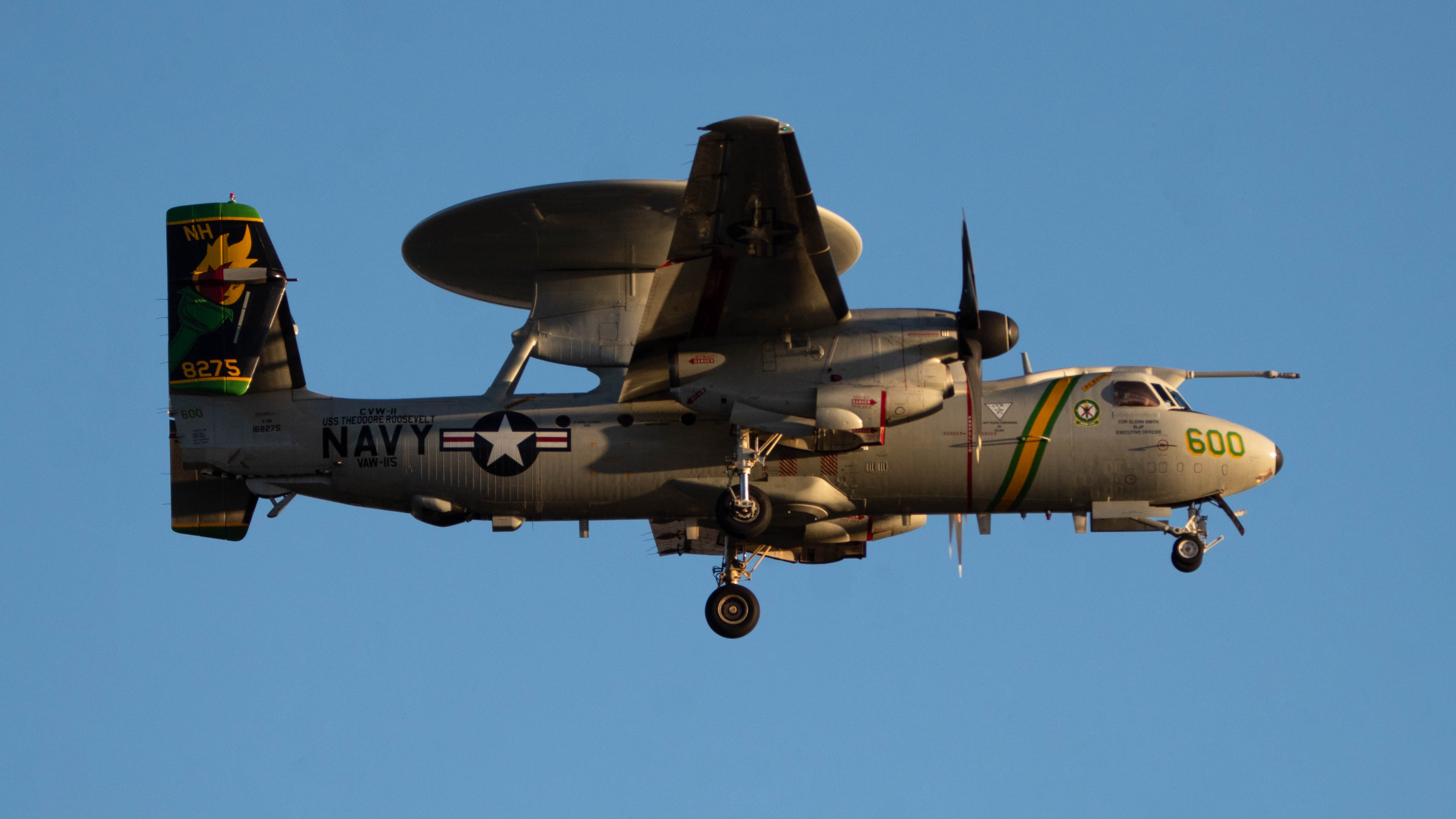 Full size: USN - United States Navy Nothrop Grumman E-2 Hawkeye 168275 at Point Mugu NAS