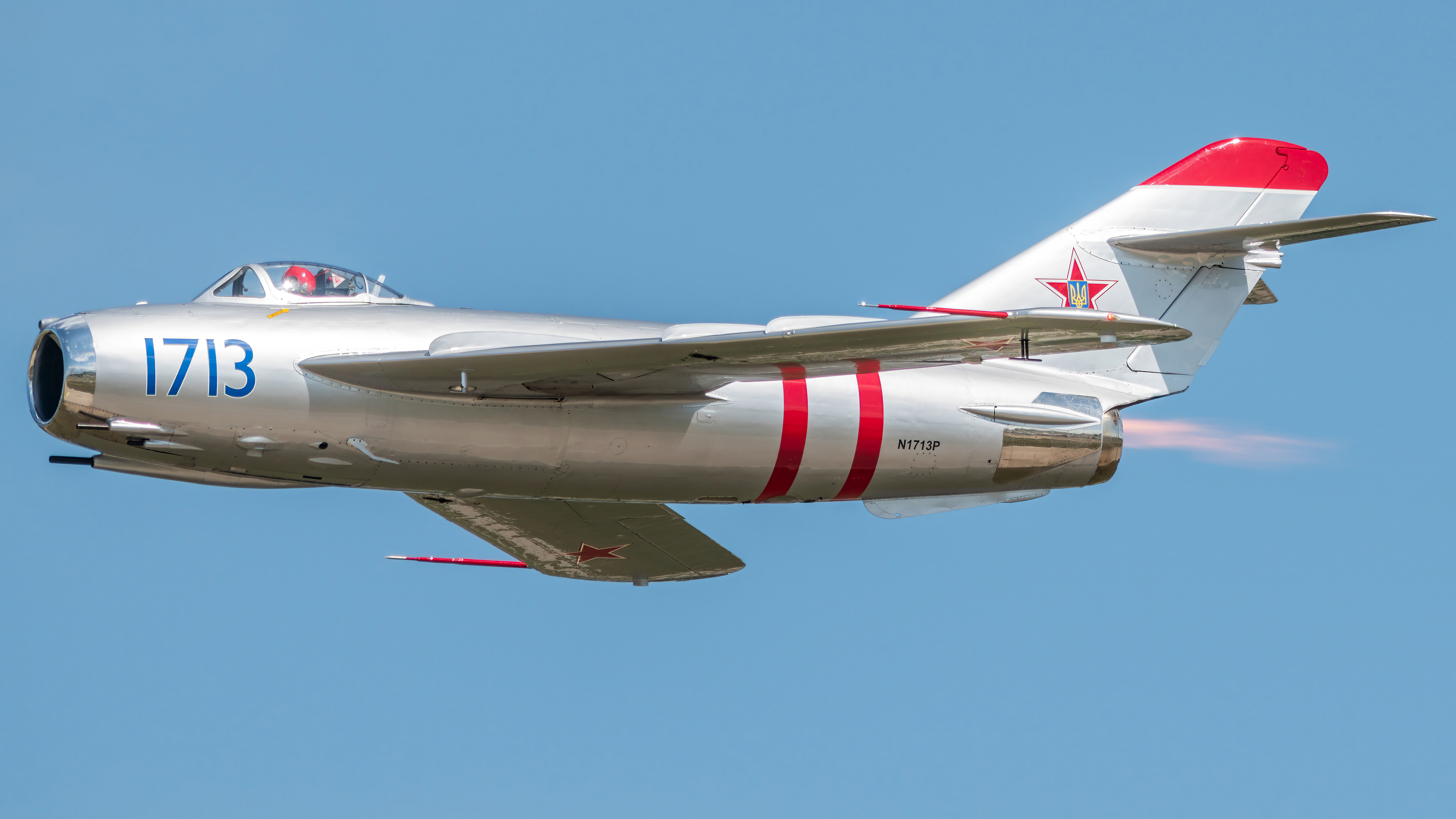 Full size: PRIVATE Mikoyan-Gurevich MiG-17 N1713P at Wittman Regional Airport