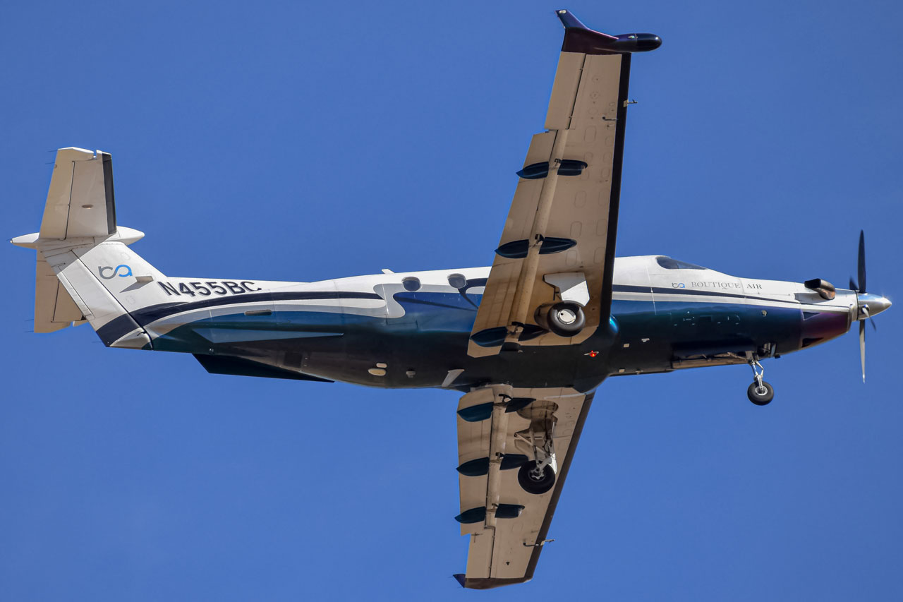 Full size: Boutique Air Pilatus PC-12 N455BC at Denver International Airport