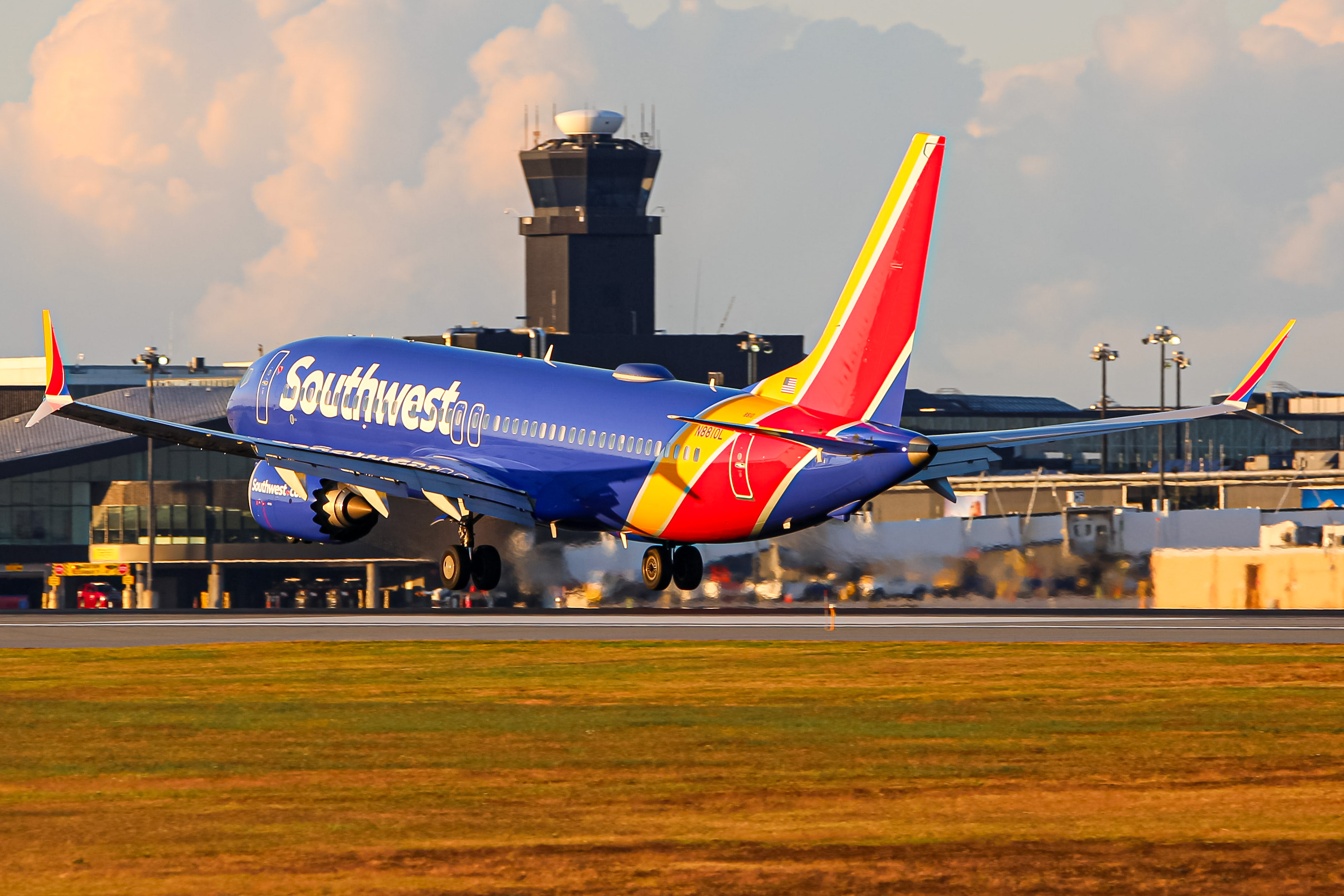 Full size: Southwest Airlines Boeing 737 MAX 8 N8810L at Baltimore/Washington International Thurgood Marshall Airport