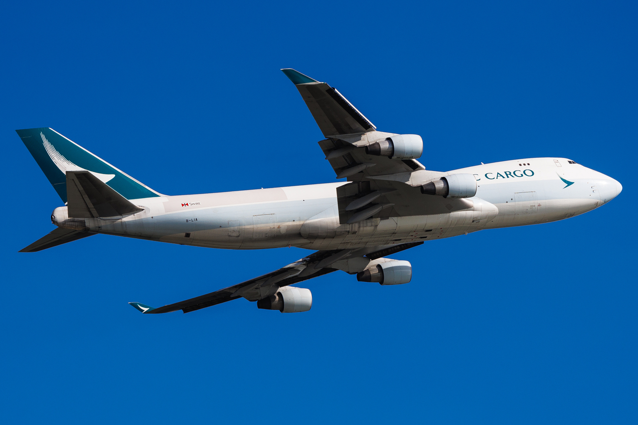Full size: Cathay Pacific Cargo Boeing 747-400F B-LIA at Hong Kong International Airport