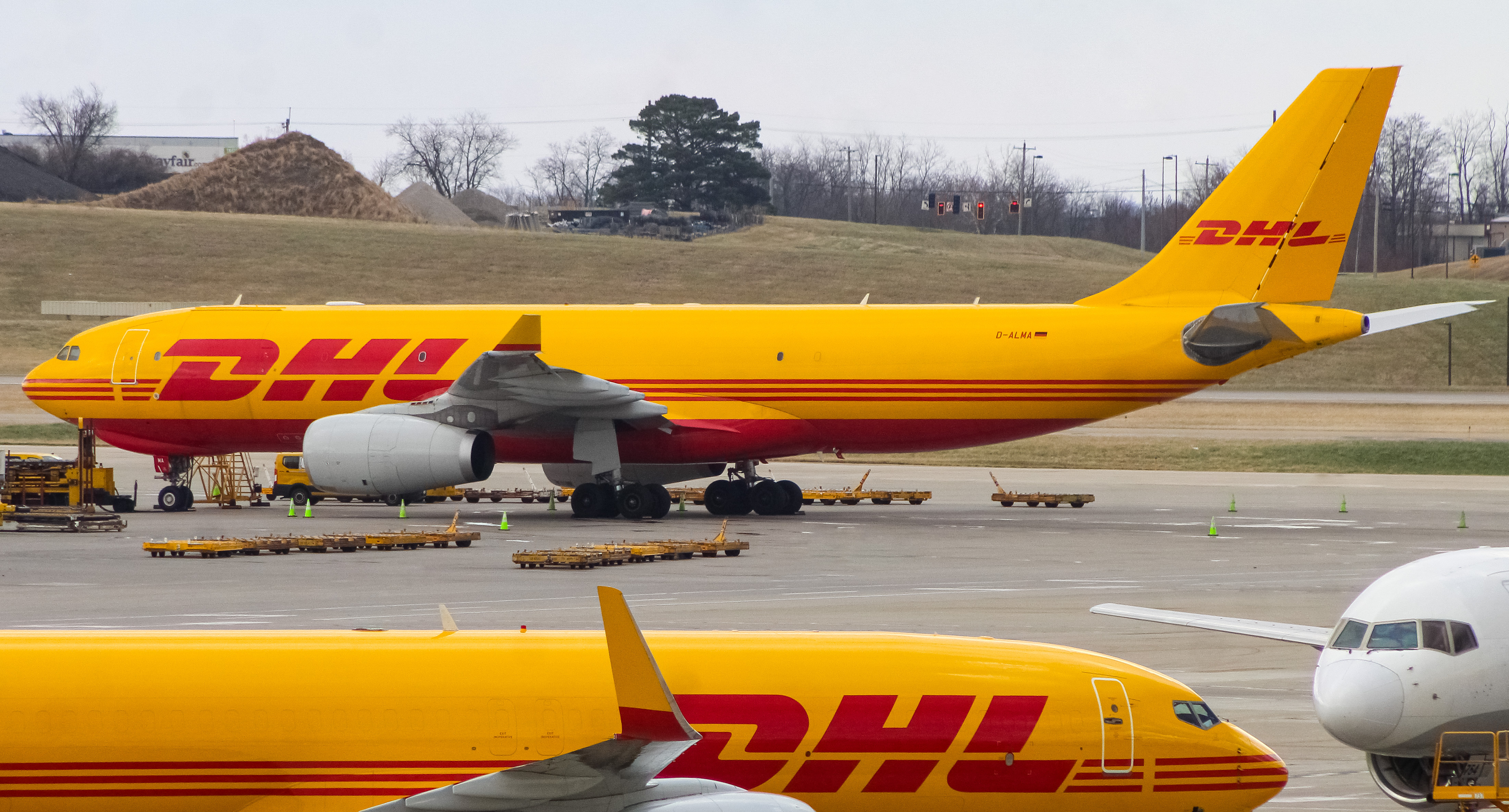 Full size: DHL Airbus A330-200F D-ALMA at Cincinnati/Northern Kentucky International Airport