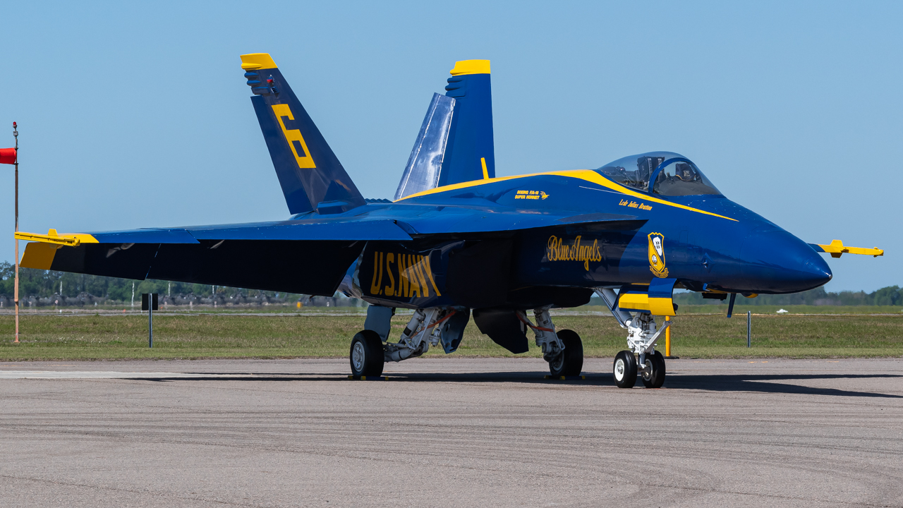 Full size: USN - United States Navy Boeing F/A-18E/F Super Hornet 165539 at Mac Dill AFB