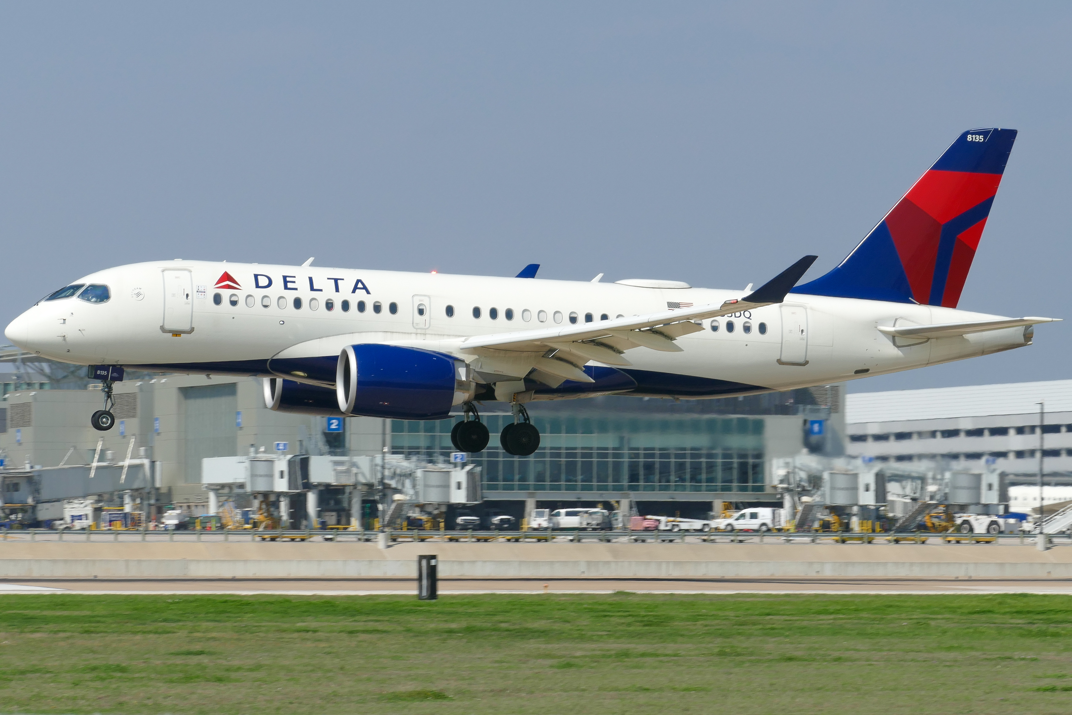 Full size: Delta Airlines Airbus A220-100 N135DQ at Austin-Bergstrom International Airport