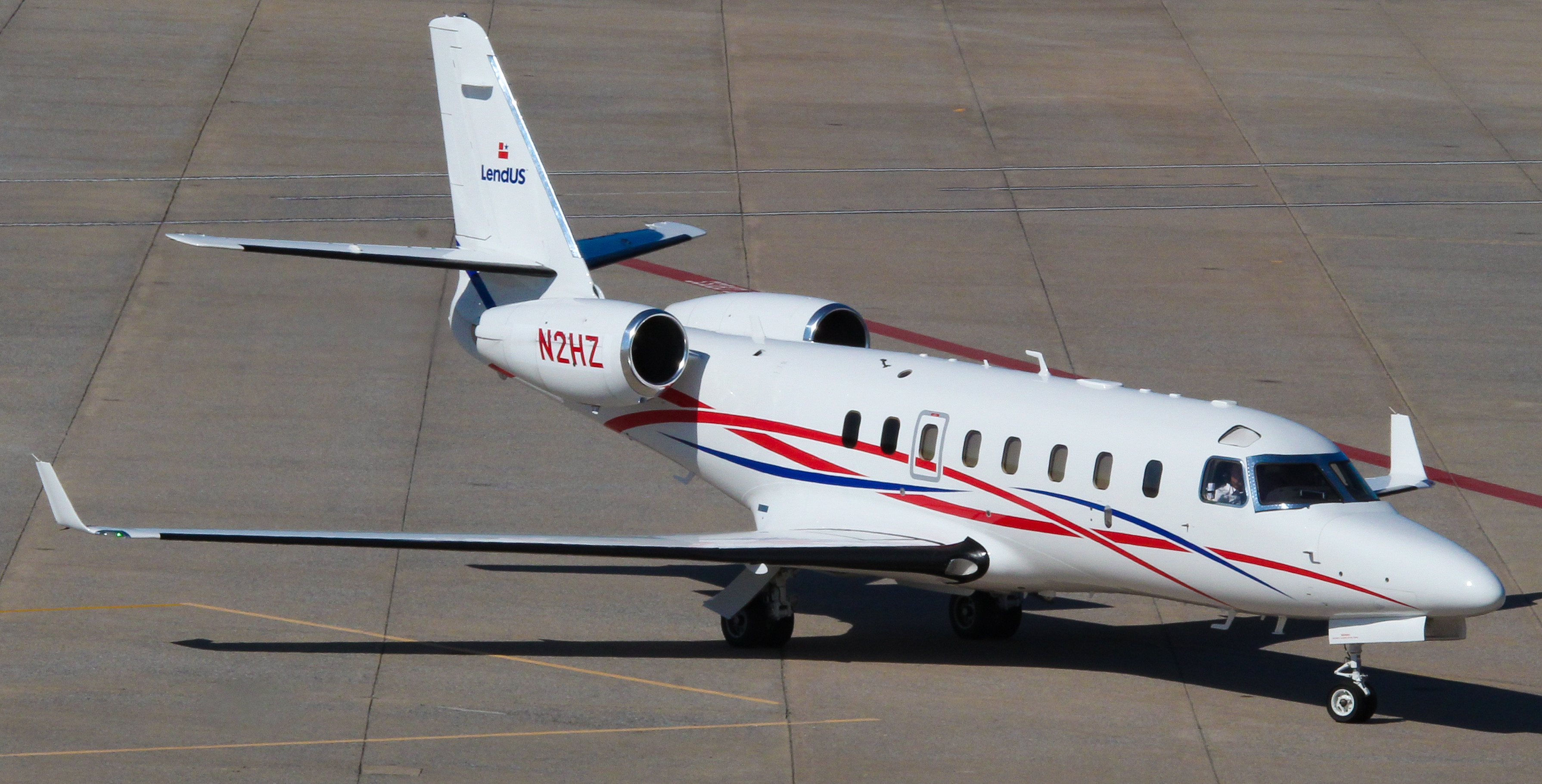 Full size: PRIVATE Gulfstream G100 Astra  N2HZ at Harrisburg International Airport