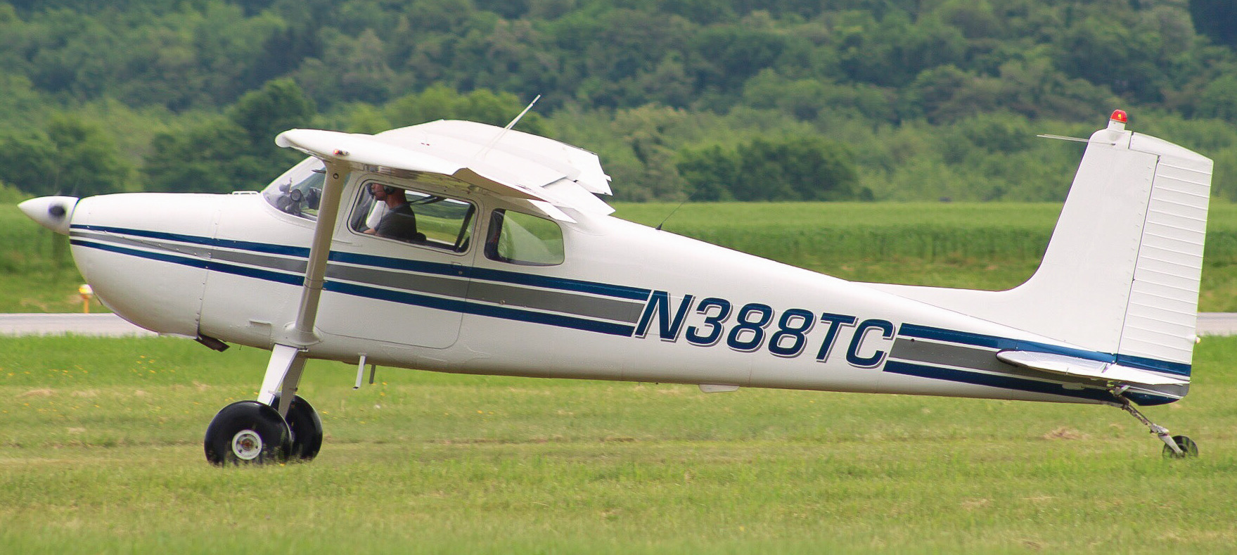 Full size: PRIVATE Cessna 172 N388TC at Frederick Municipal Airport