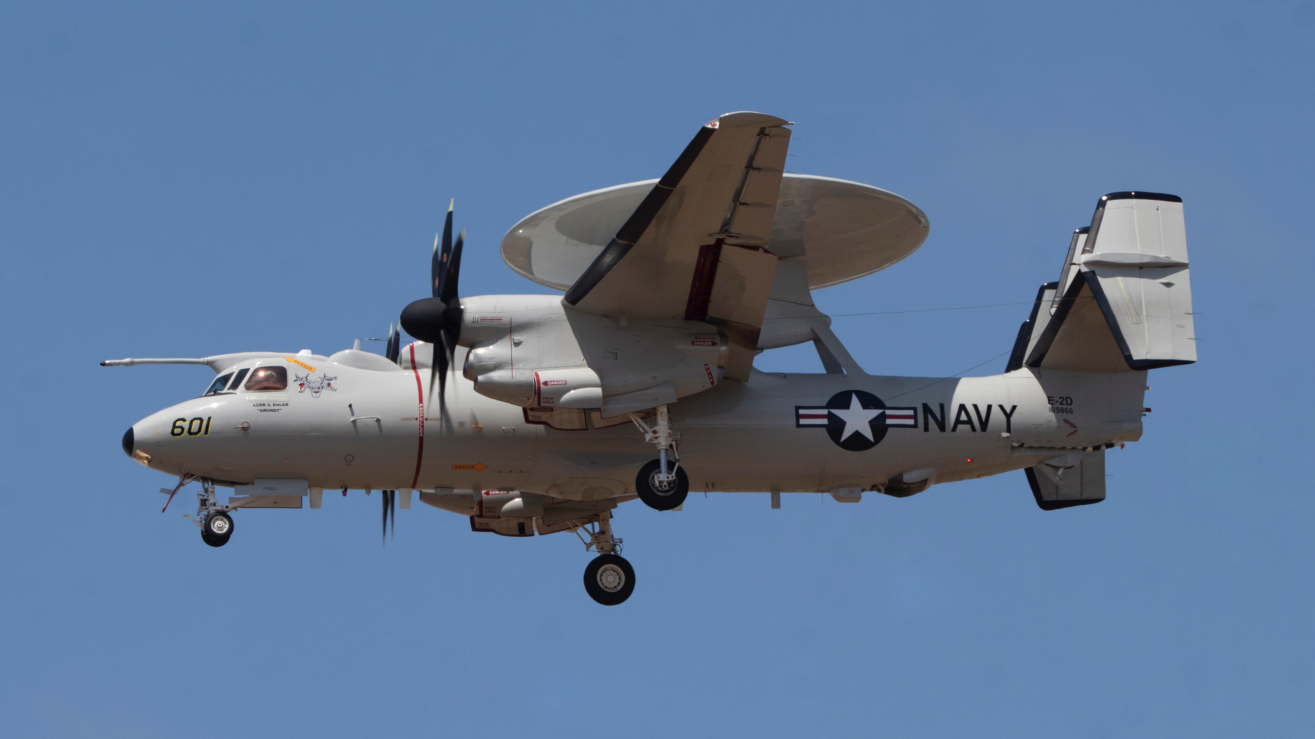 Full size: USN - United States Navy Nothrop Grumman E-2 Hawkeye 169866 at Point Mugu NAS