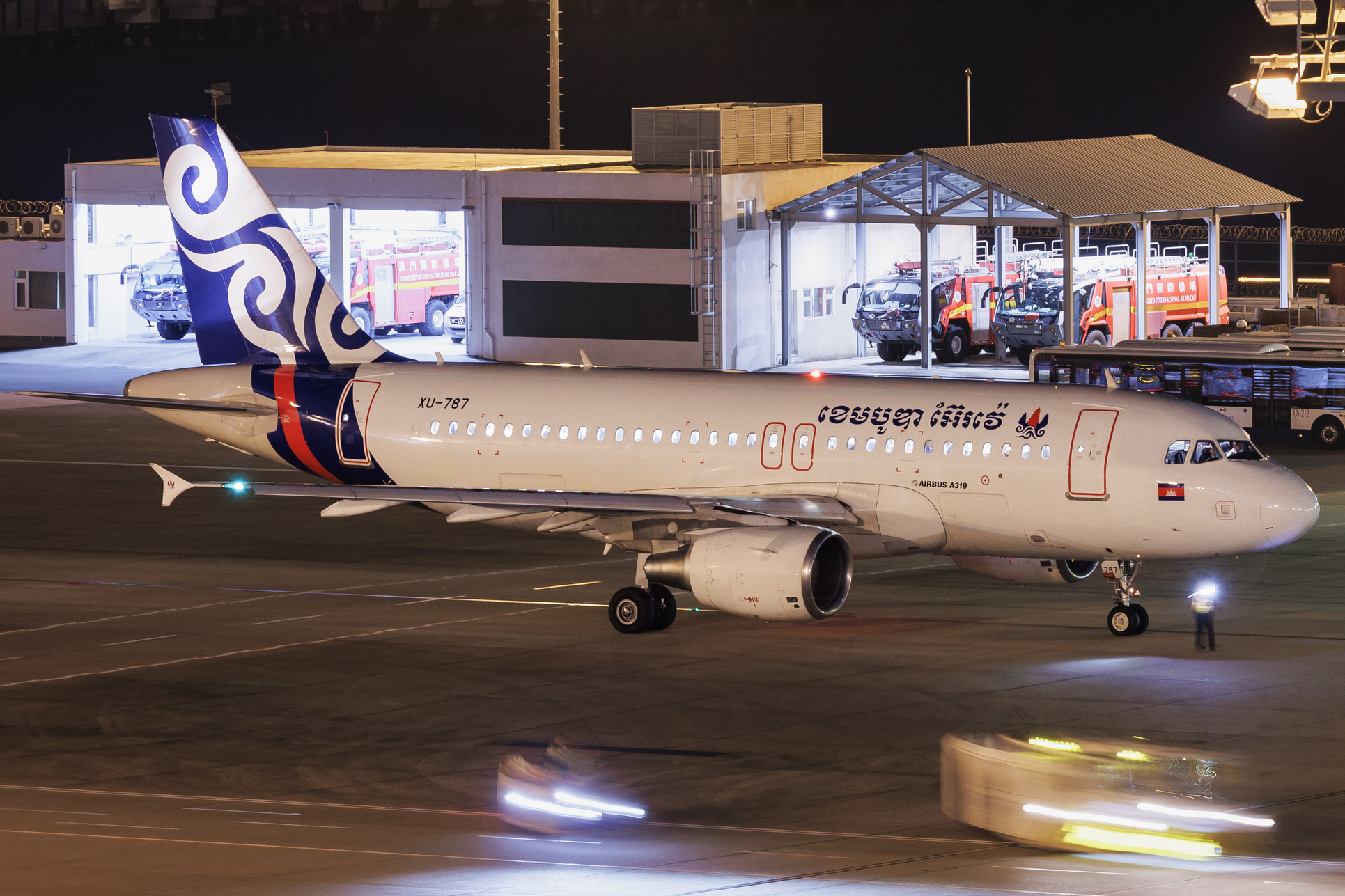 Full size: Cambodia Airways Airbus A319 XU-787 at Macau International Airport