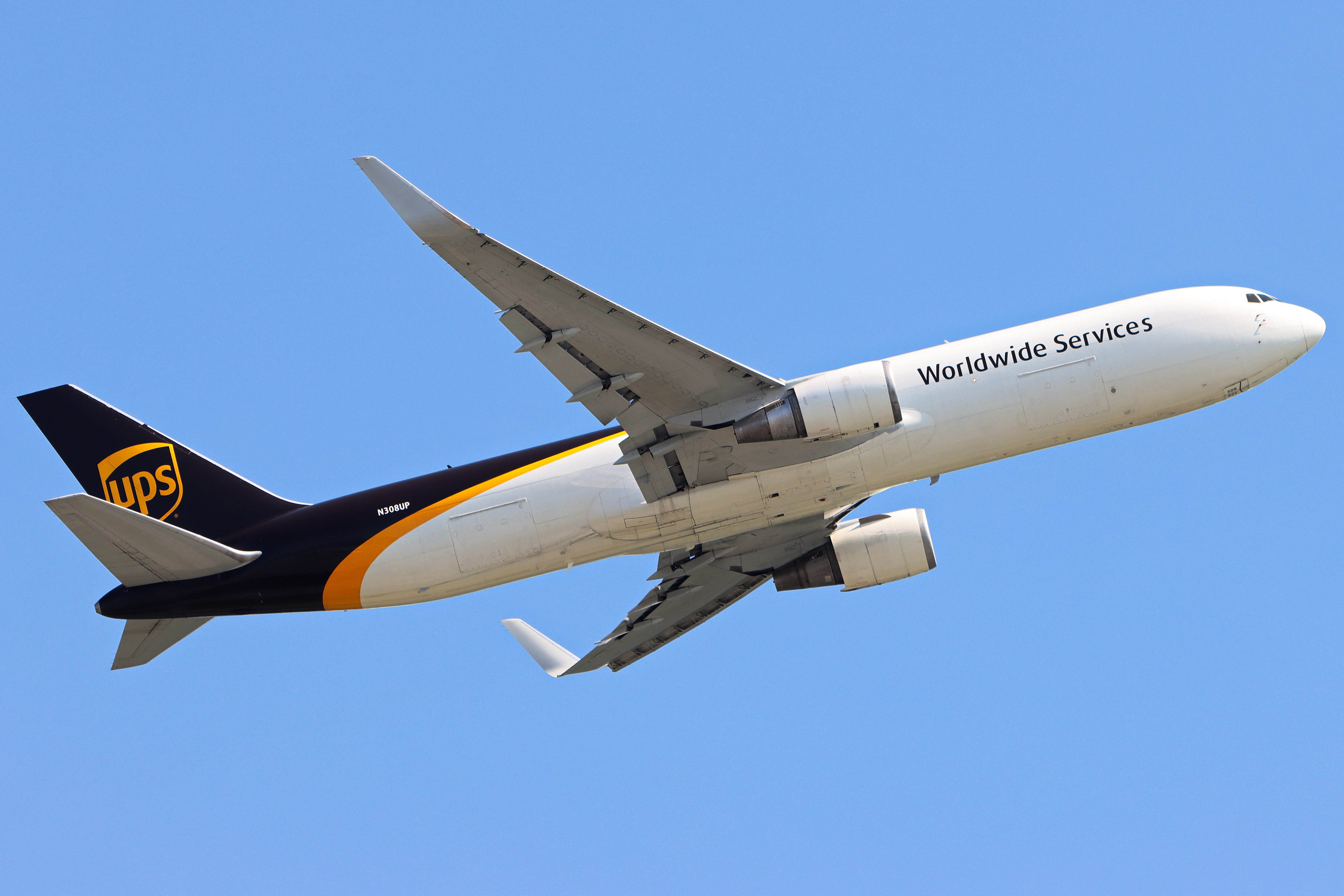 Full size: United Parcel Service Boeing 767-300ER N308UP at Hong Kong International Airport