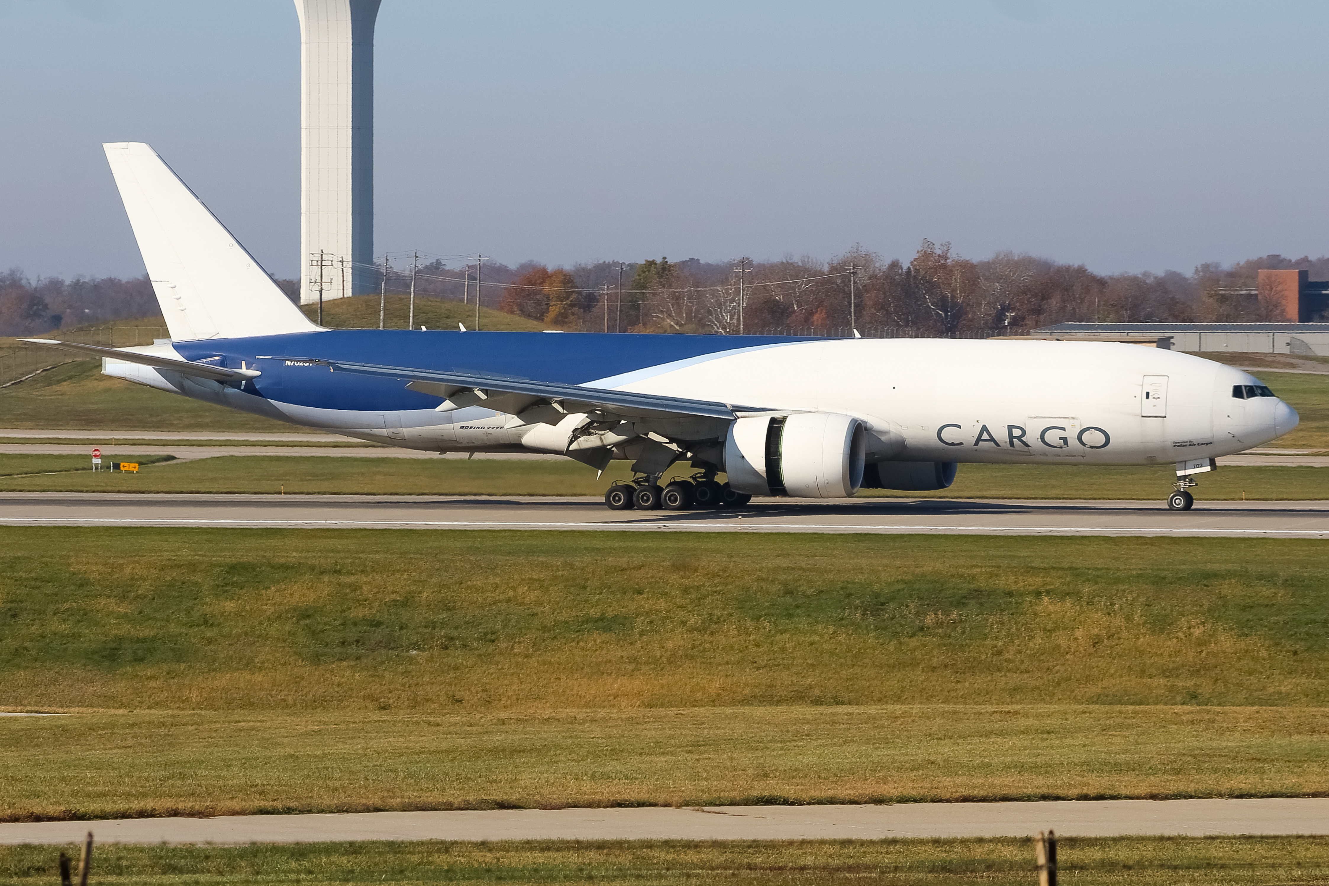 Full size: Southern Air Cargo Boeing 777-F N702GT at Cincinnati/Northern Kentucky International Airport
