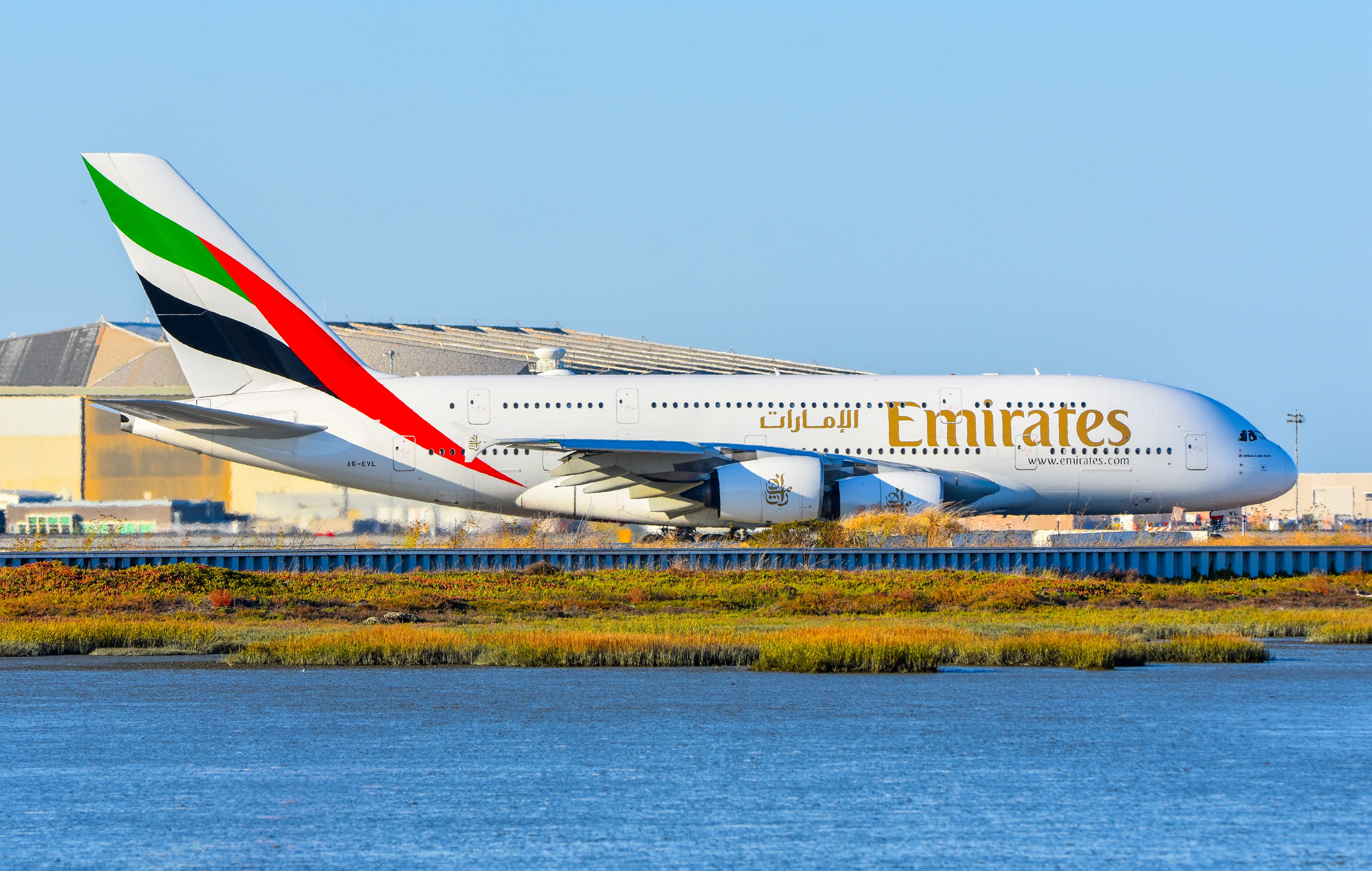 Full size: Emirates Airbus A380-800 A6-EVL at San Francisco International Airport