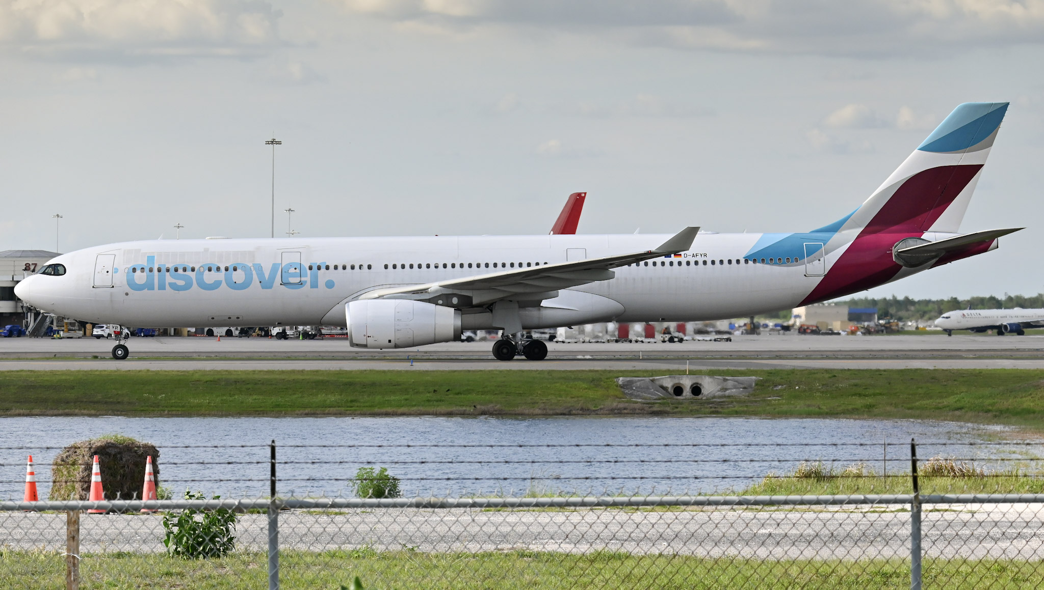Full size: Eurowings Airbus A330-300 D-AFYR at Orlando International Airport