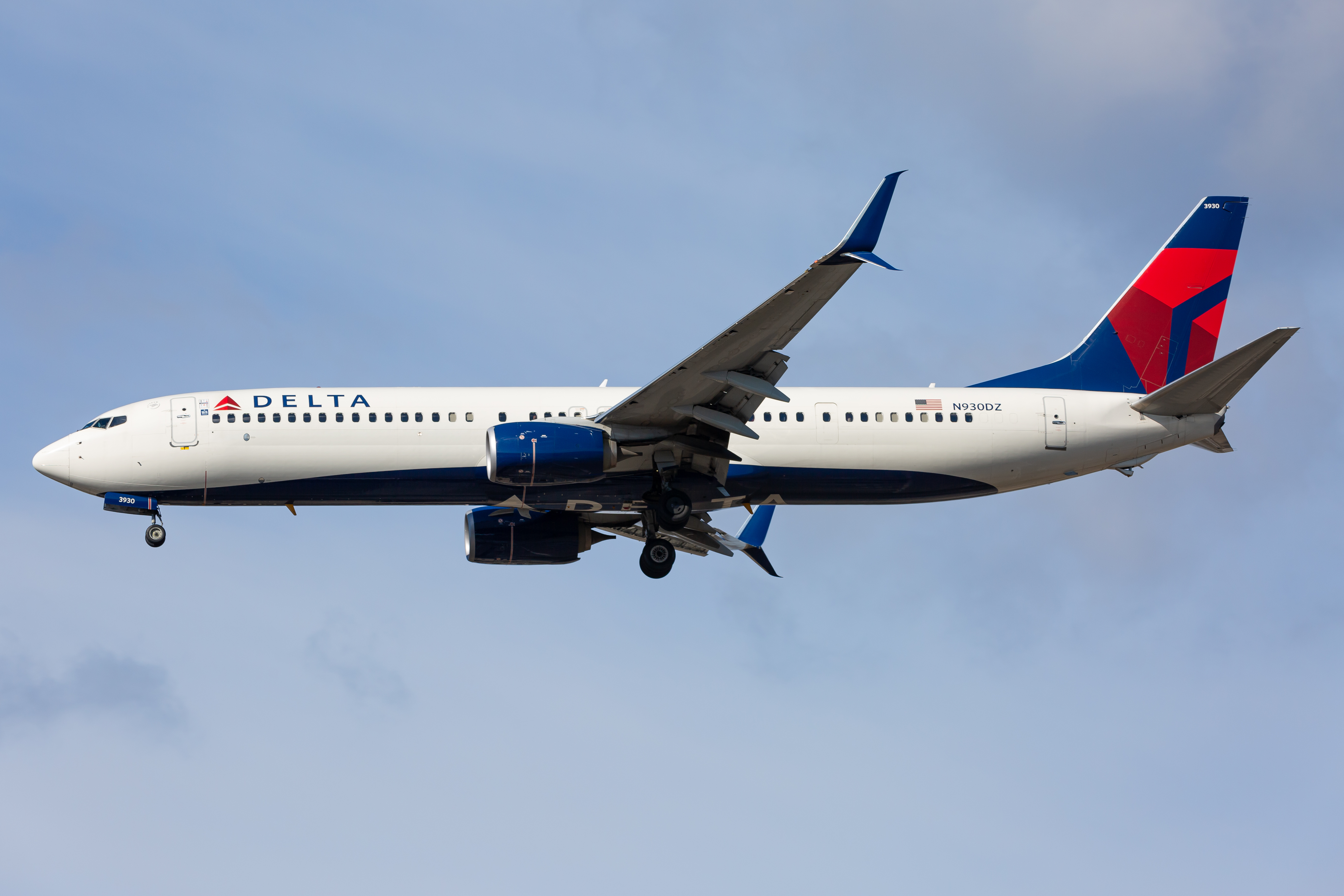 Full size: Delta Airlines Boeing 737-900ER N930DZ at Baltimore/Washington International Thurgood Marshall Airport