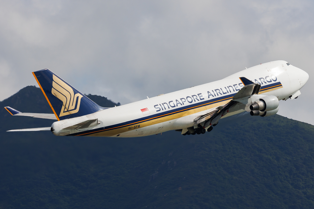 Full size: Singapore Airlines Cargo Boeing 747-400F 9V-SFM at Hong Kong International Airport