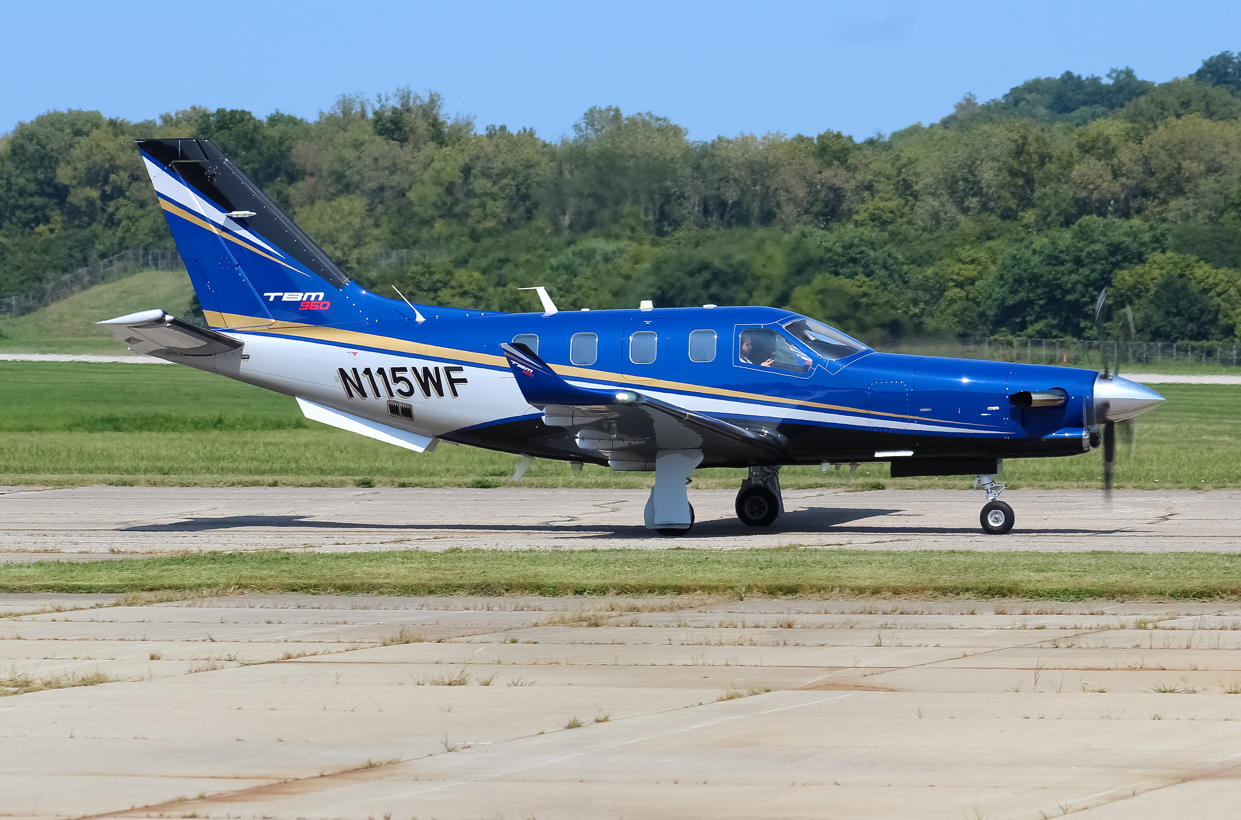 Full size: PRIVATE  Socata TBM-960 N115WF at Cincinnati Municipal Airport/Lunken Field