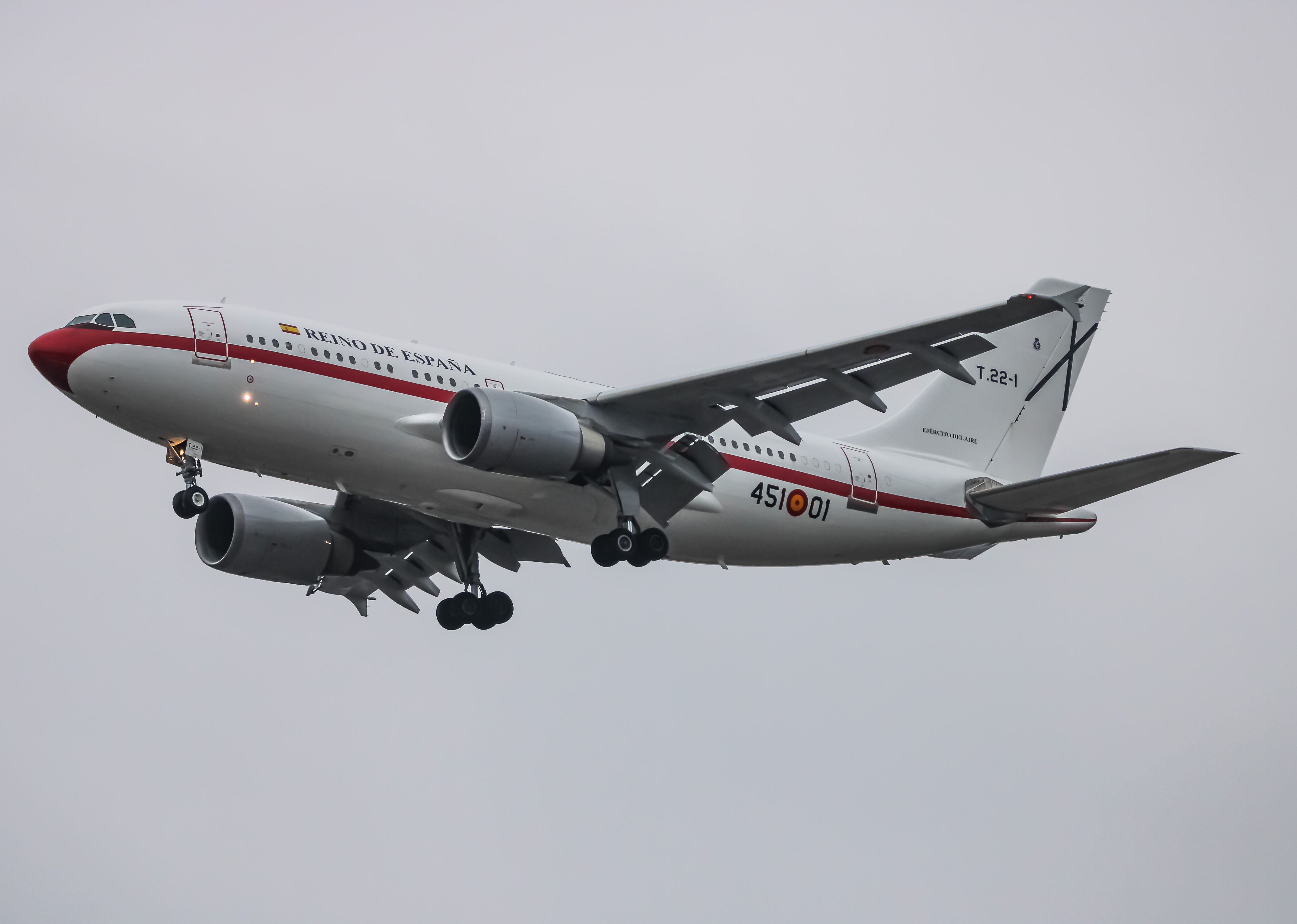 Full size: Spanish Air Force Airbus A310-200 T.22-1 at Joint Base Andrews
