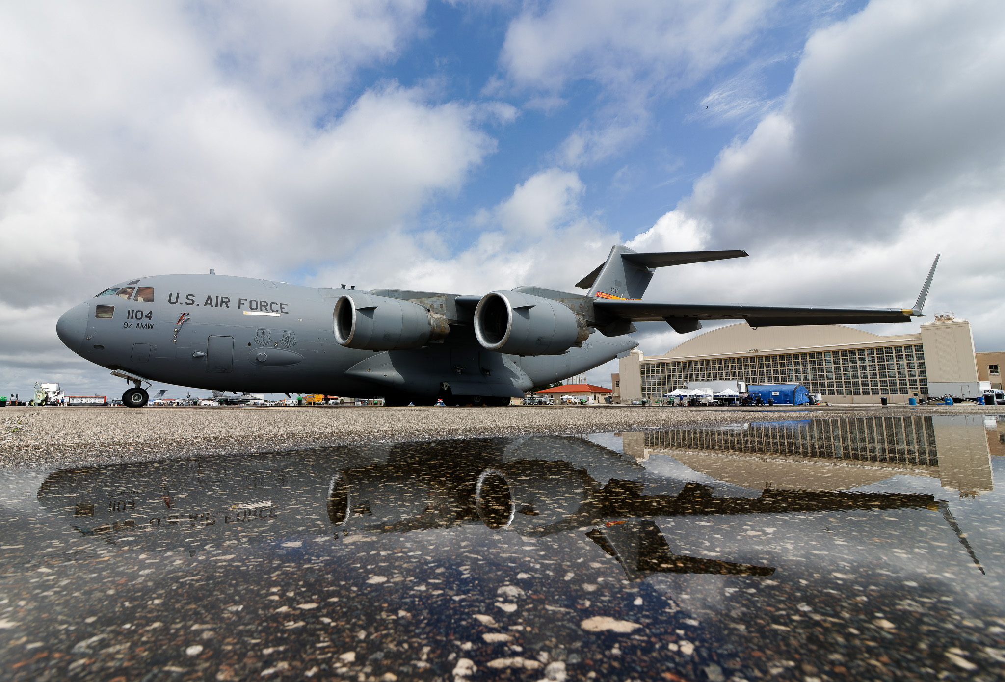 Full size: USAF - United States Air Force Boeing C-17 Globemaster III 02-1104 at Mac Dill AFB