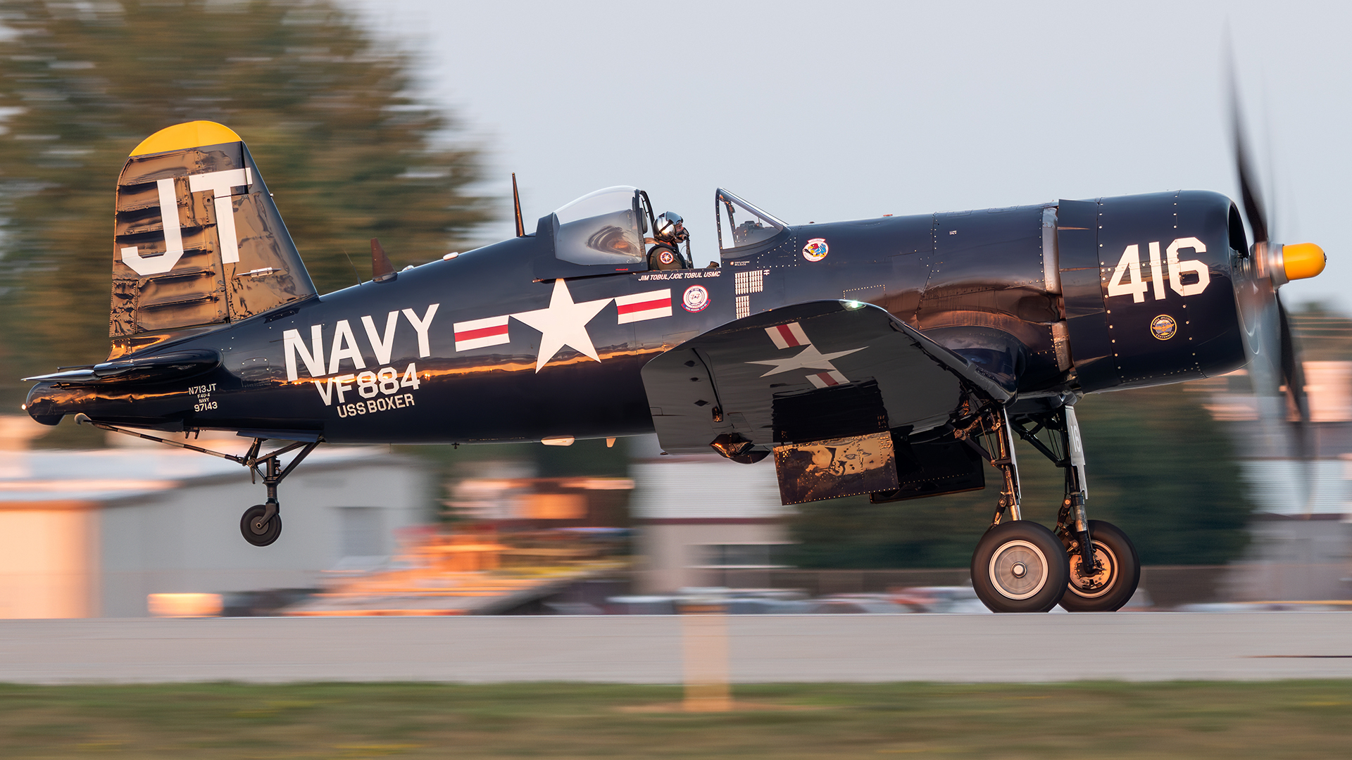 Full size: PRIVATE Chance Vought F4U-4 Corsair N713JT at Wittman Regional Airport