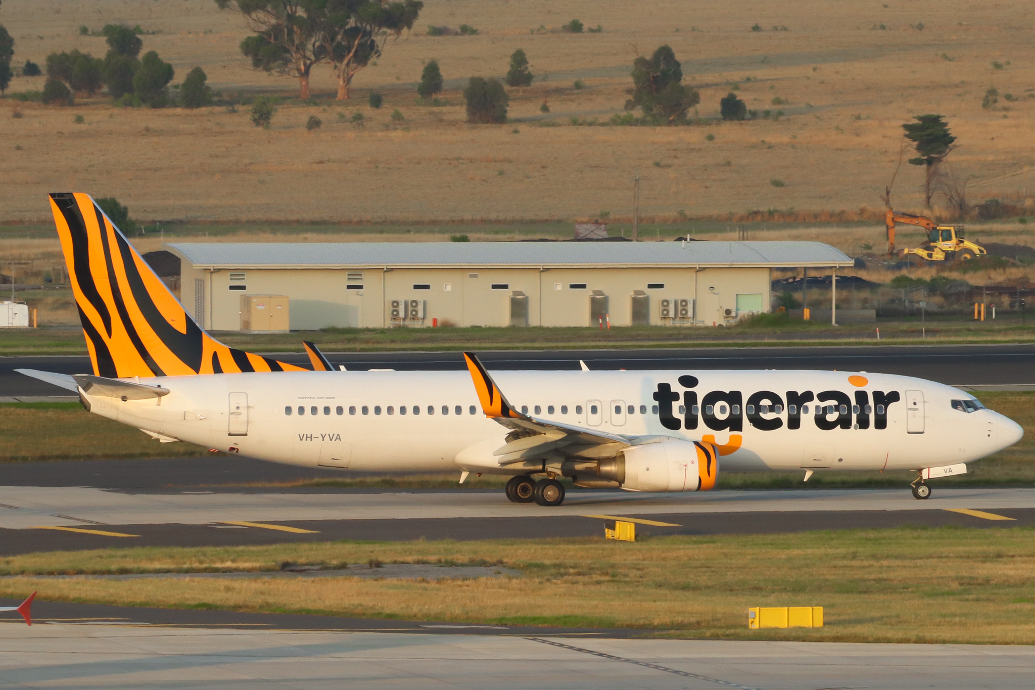 Full size: Tiger Airways Australia Boeing 737-800 VH-YVA at Melbourne Airport