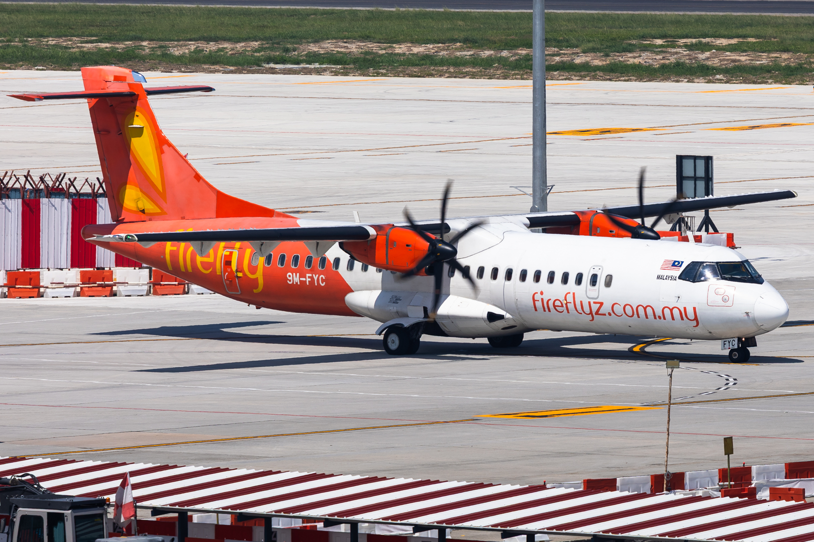 Full size: FireFly ATR 72-500 9M-FYC at Penang International Airport
