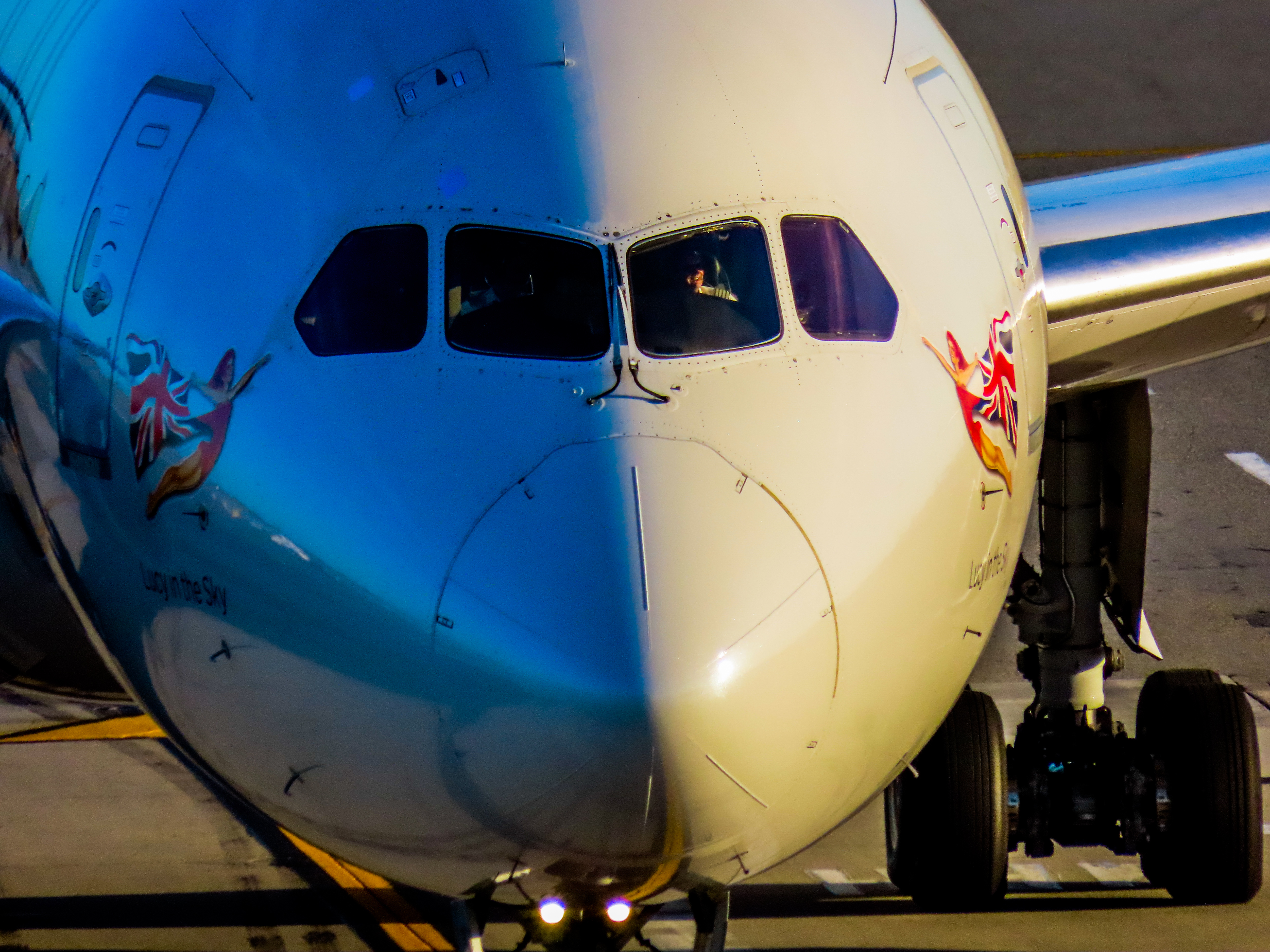 Full size: Virgin Atlantic Boeing 787-9 G-VIDA at John F. Kennedy International Airport