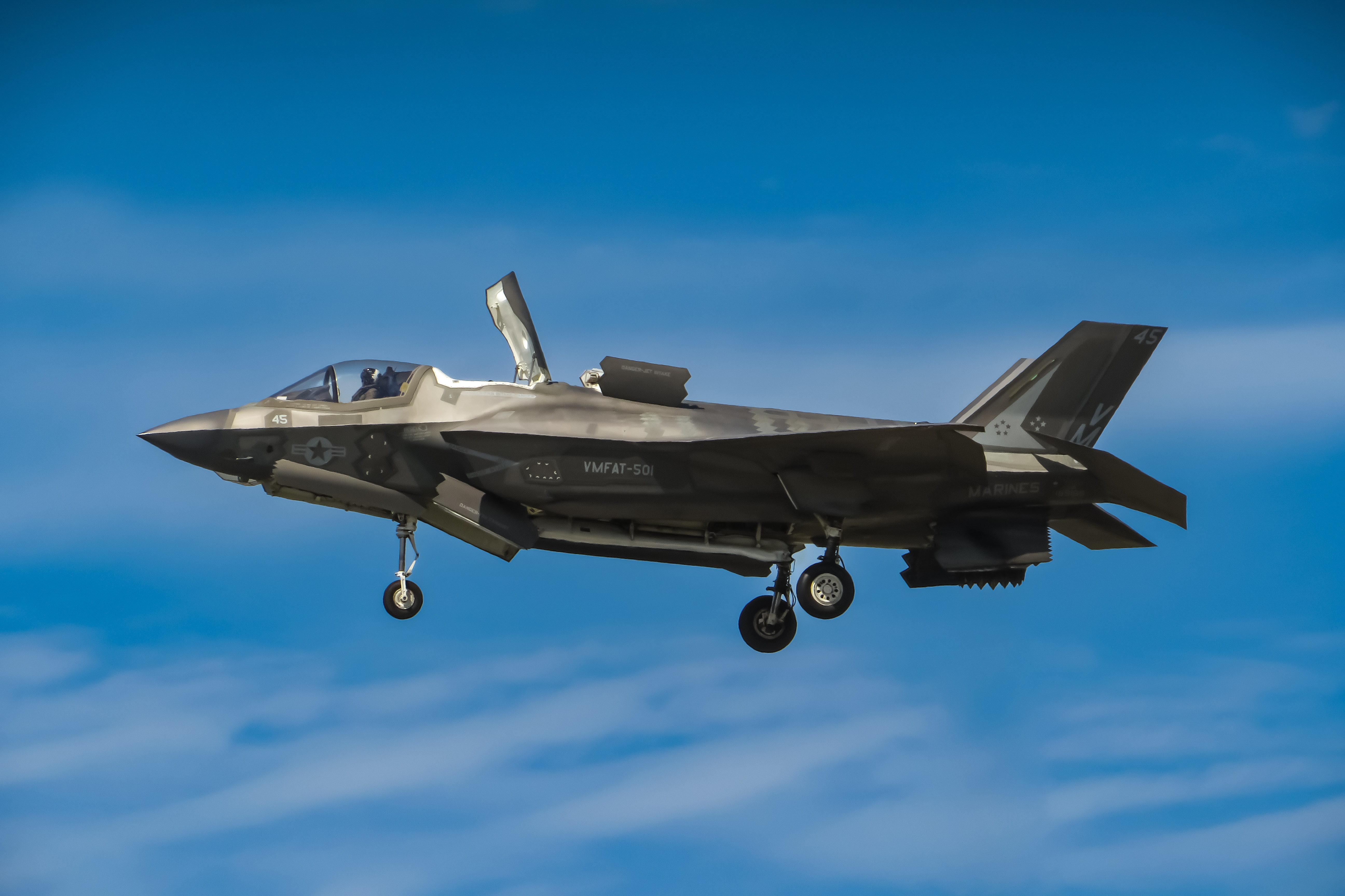 Full size: USMC - United States Marine Corp Lockheed Martin F-35 Lightning 169165 at Lakeland Linder International Airport