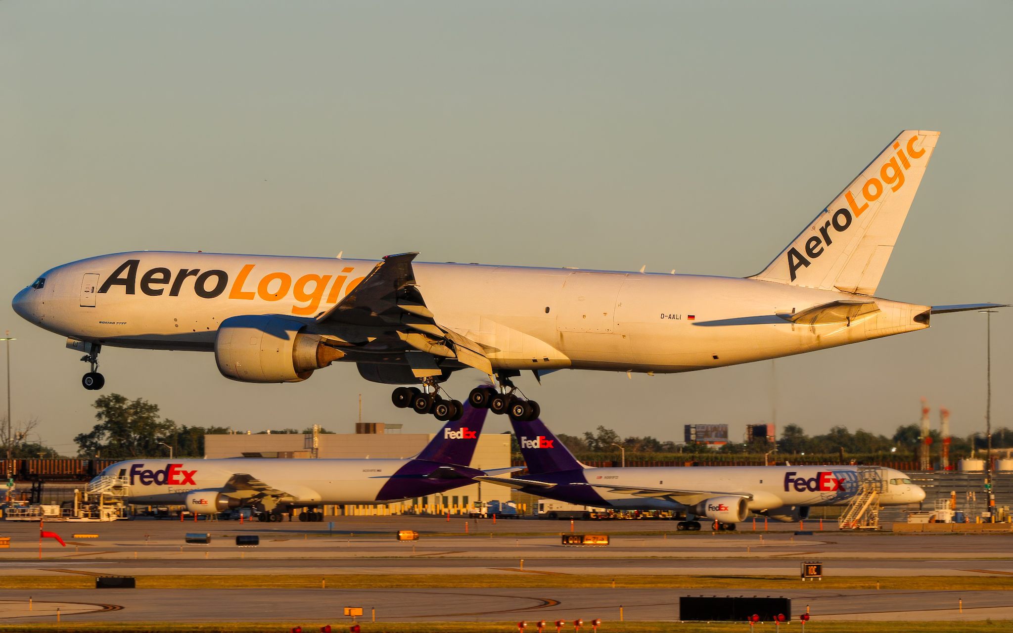 Full size: Aerologic Boeing 777-F D-AALI at Chicago O'Hare International Airport