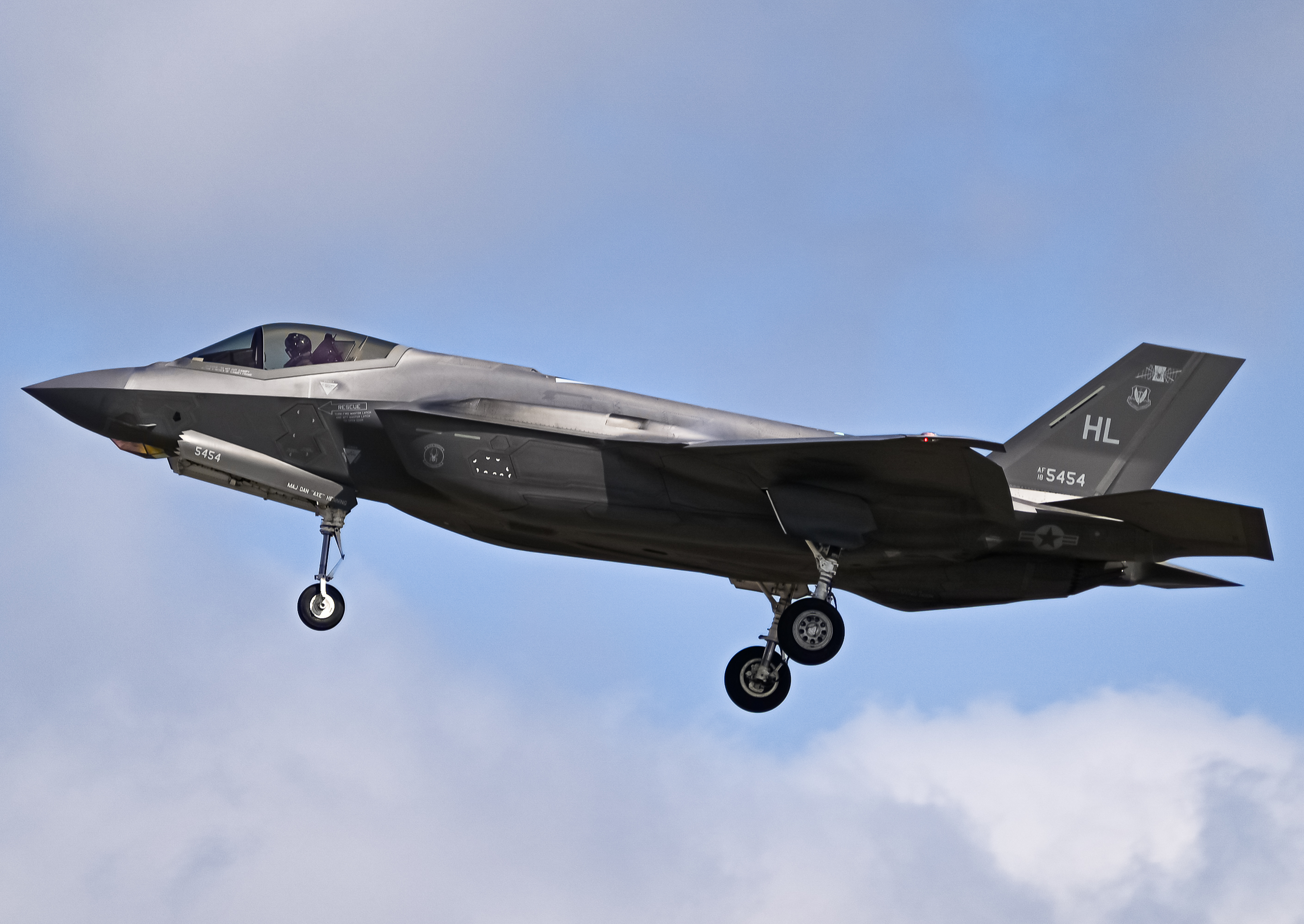 Full size: USAF - United States Air Force Lockheed Martin F-35 Lightning 18-5454 at North Island NAS