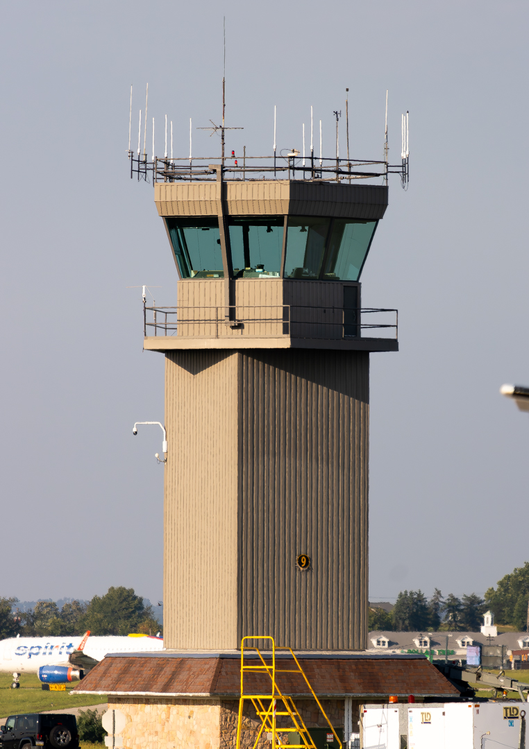 Full size: Airport Photo KLBE at Latrobe Arnold Palmer Regional Airport