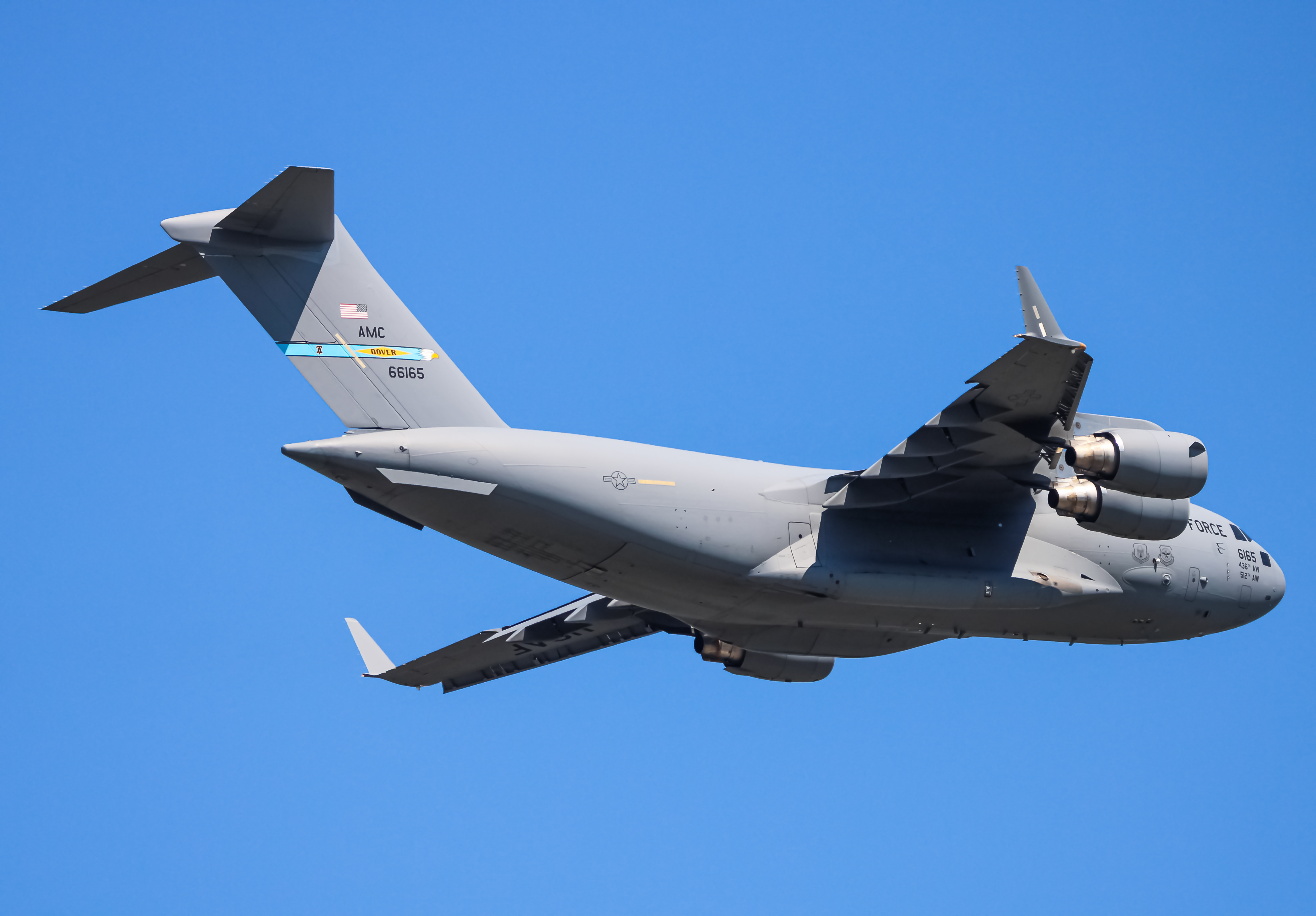 Full size: USAF - United States Air Force Boeing C-17 Globemaster III 06-6165 at Joint Base Andrews