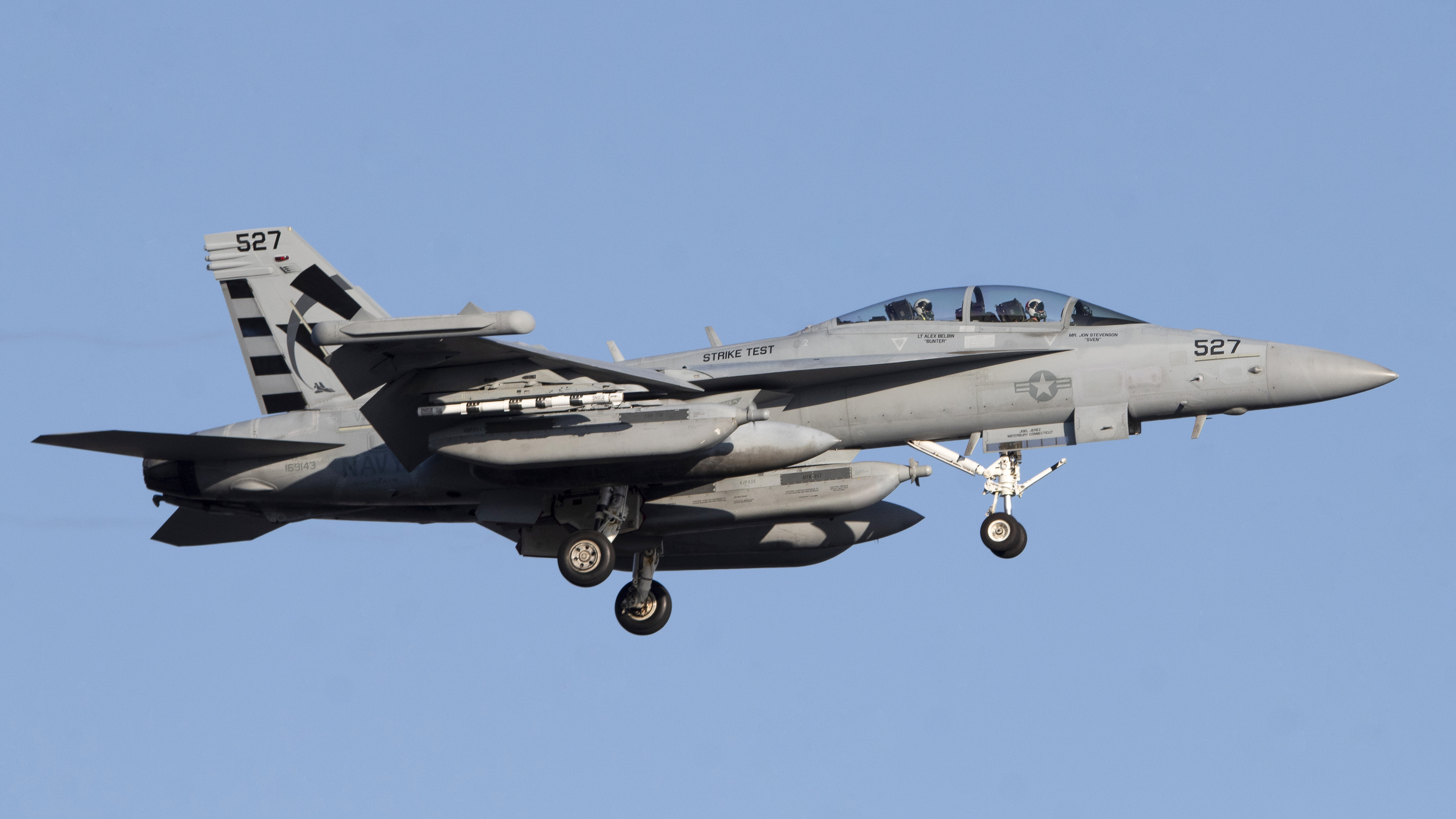 Full size: USN - United States Navy EA-18 Growler 169143 at Point Mugu NAS