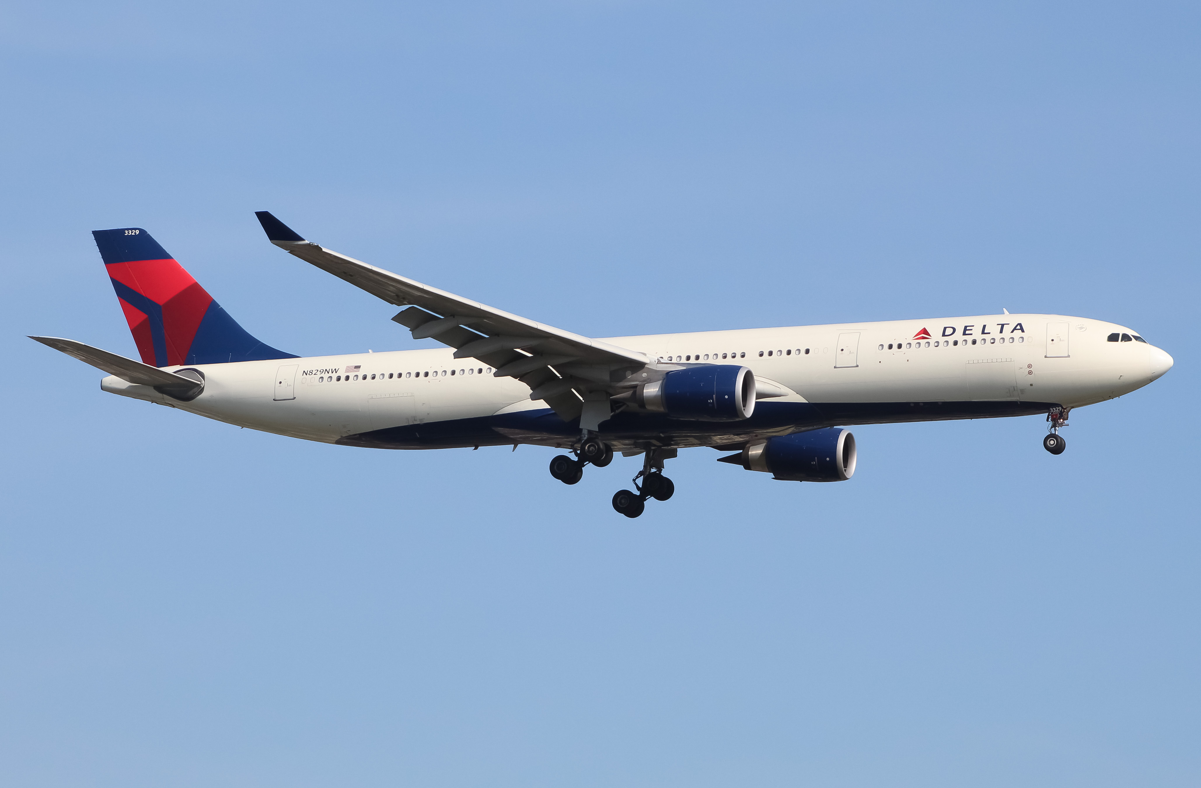 Full size: Delta Airlines Airbus A330-300 N829NW at John F. Kennedy International Airport
