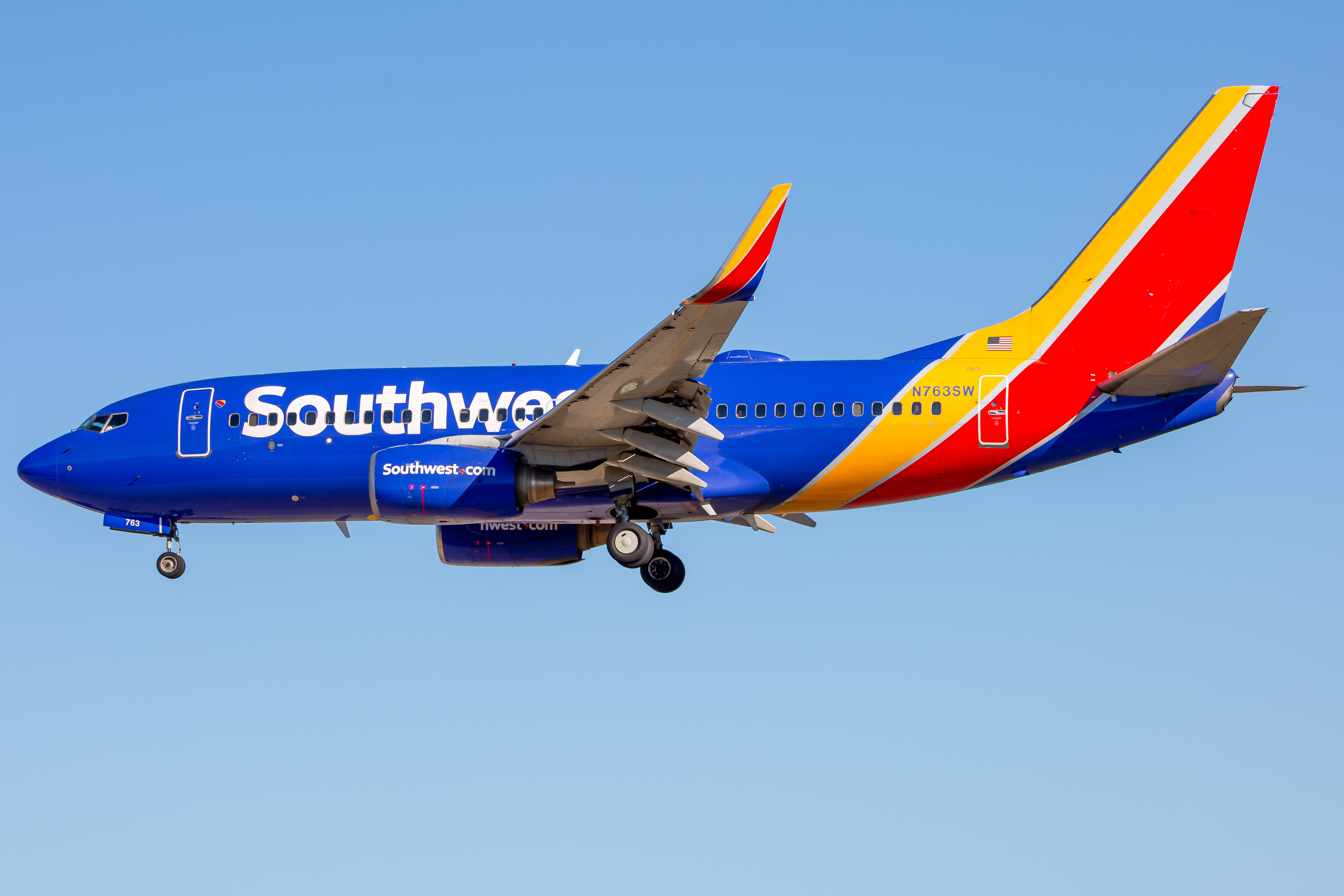 Full size: Southwest Airlines Boeing 737-700 N763SW at Baltimore/Washington International Thurgood Marshall Airport
