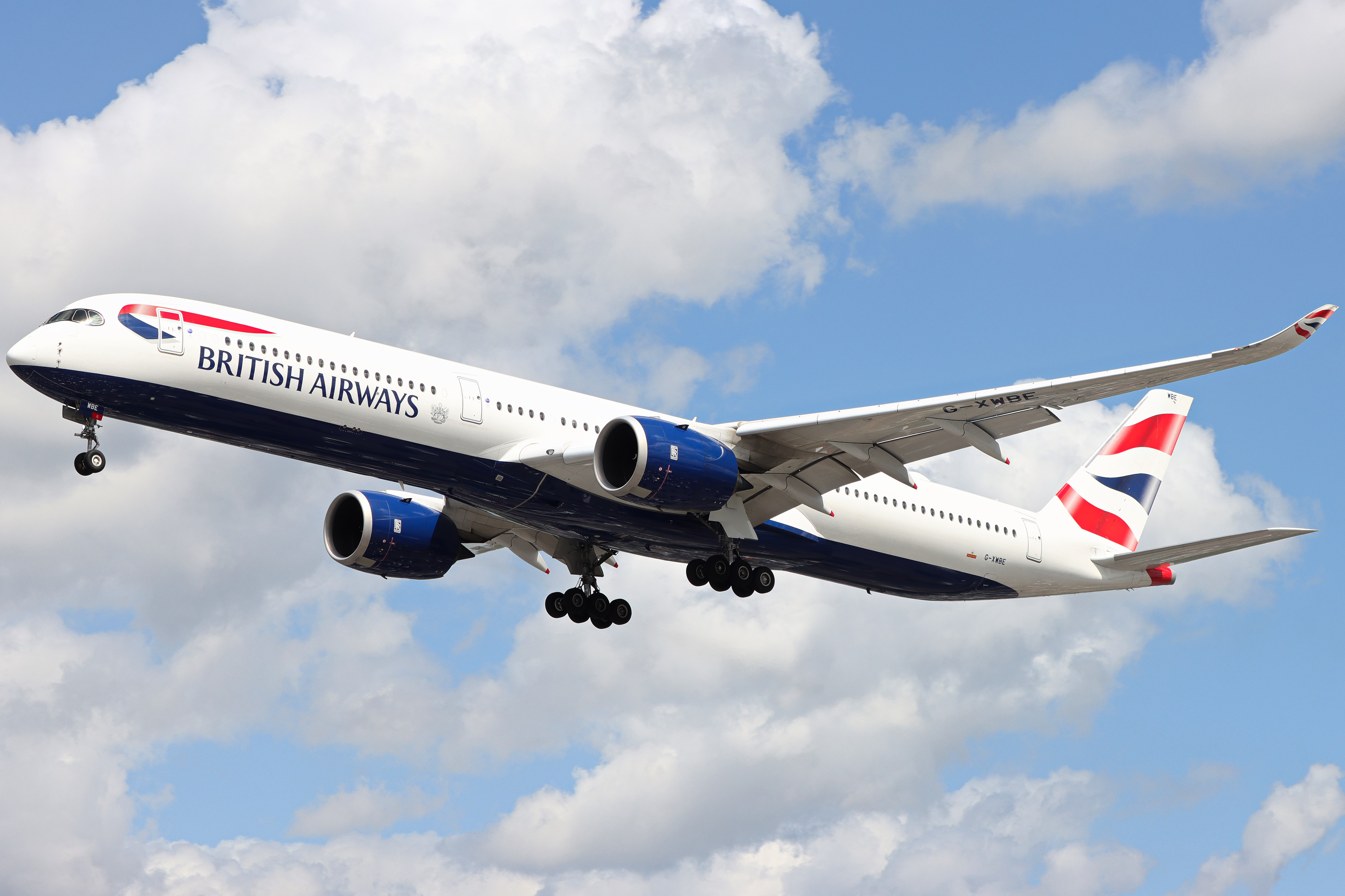 Full size: British Airways Airbus A350-1000 G-XWBE at London Heathrow International Airport