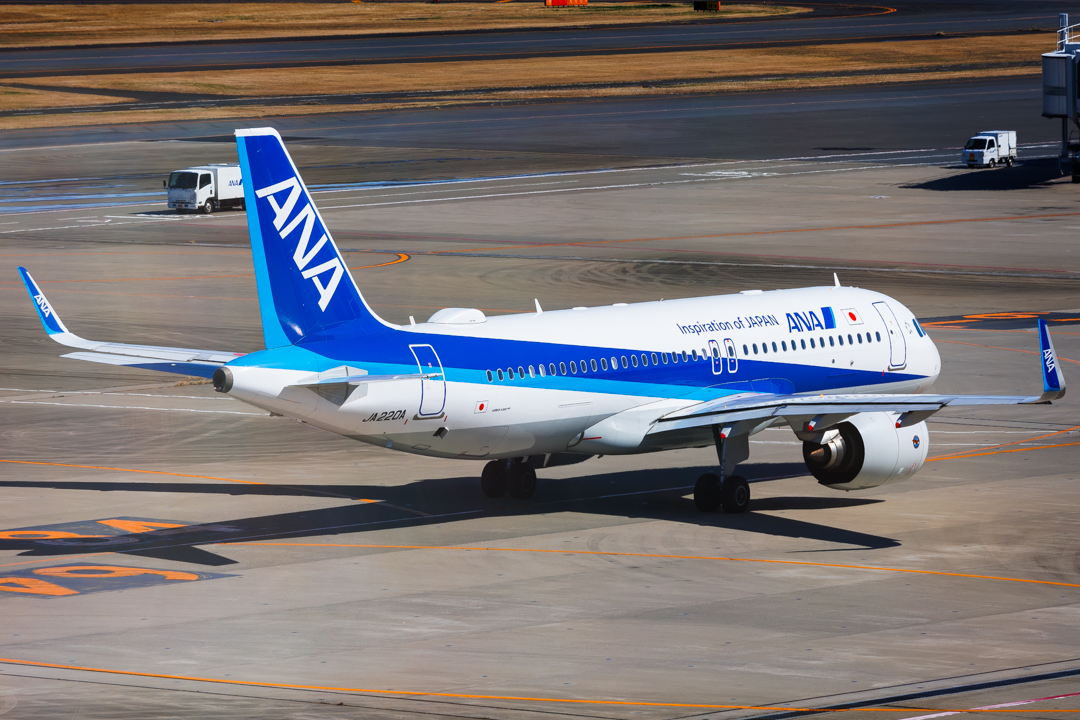 Full size: All Nippon Airways Airbus A320NEO JA220A at Tokyo-Haneda Airport