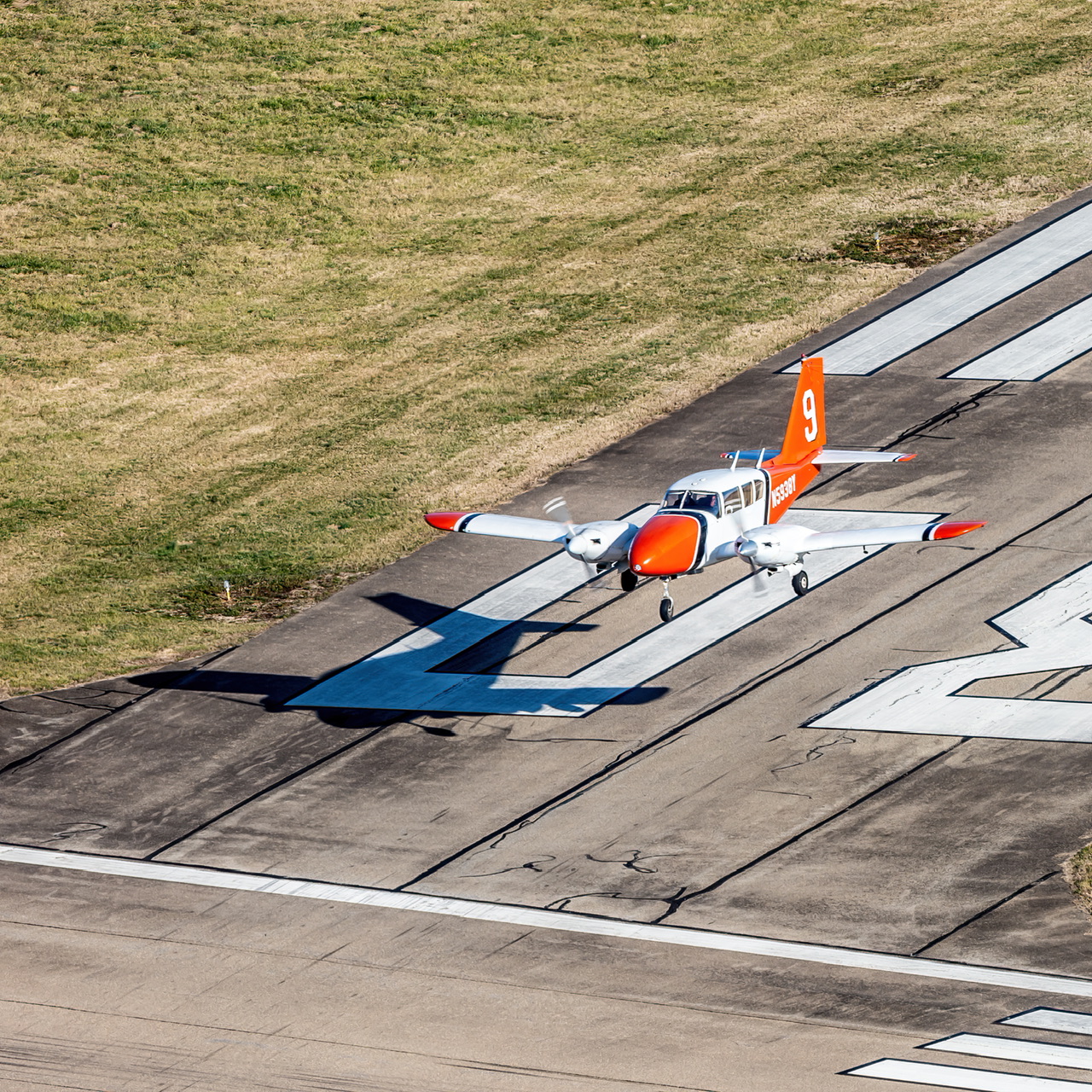 Full size: PRIVATE Piper PA-23 Aztec N5938Y at Frederick Municipal Airport