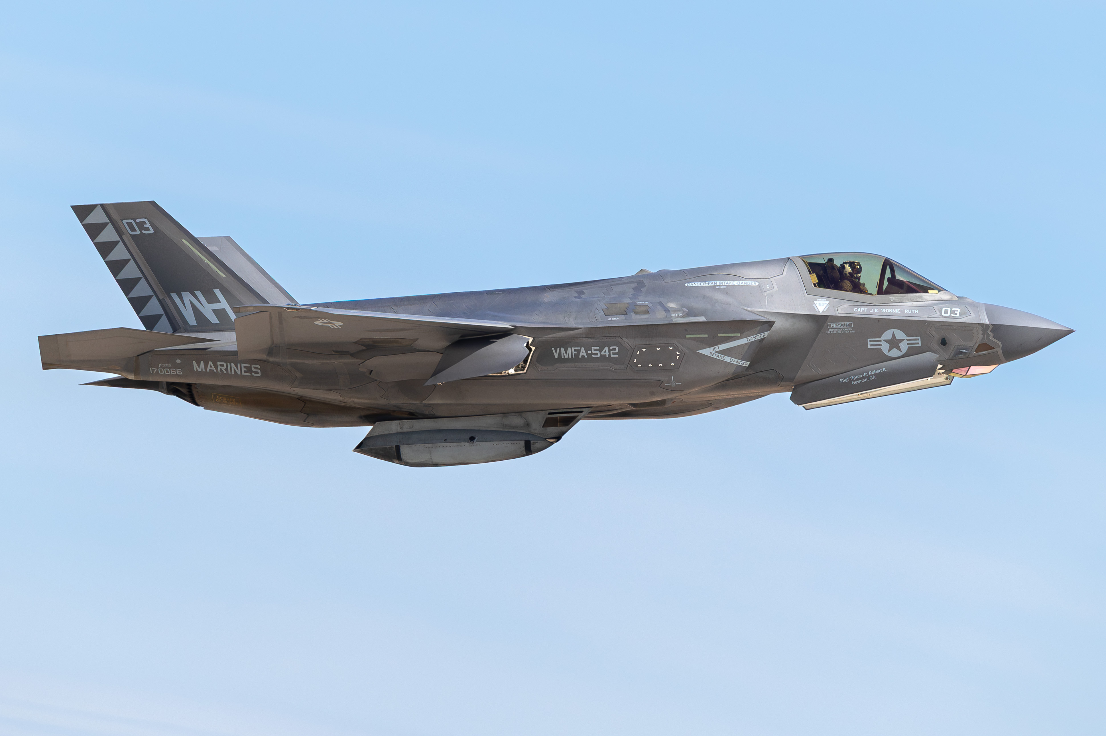 Full size: USMC - United States Marine Corp Lockheed Martin F-35 Lightning 170066 at 