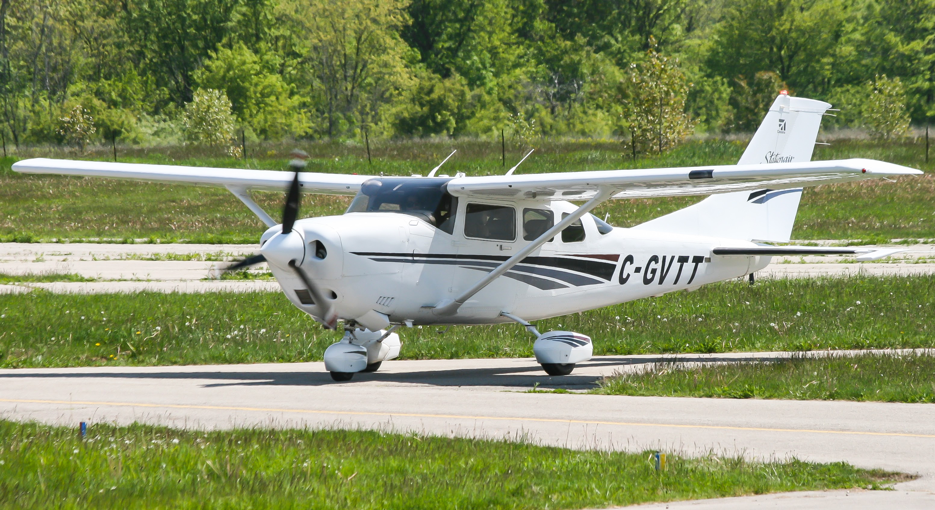 Full size: Private Cessna Turbo Stationair TC C-GVTT at 