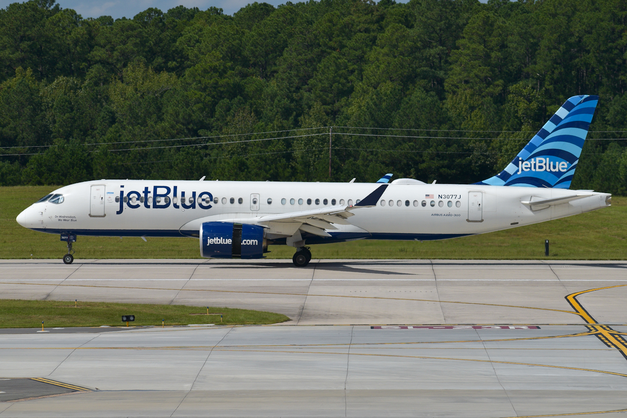 Full size: JetBlue Airways Airbus A220-300 N3077J at Raleigh-Durham International Airport