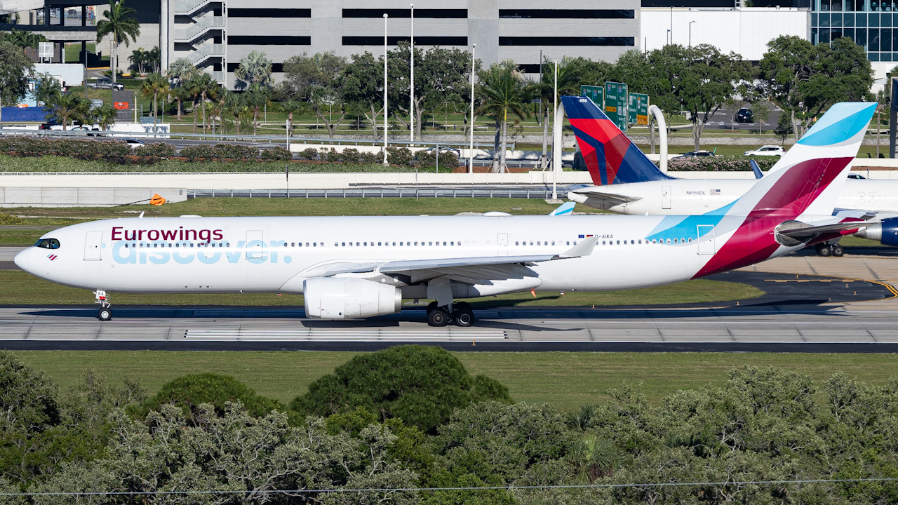 Full size: Discover Airlines Airbus A330-300 D-AIKA at Tampa International Airport
