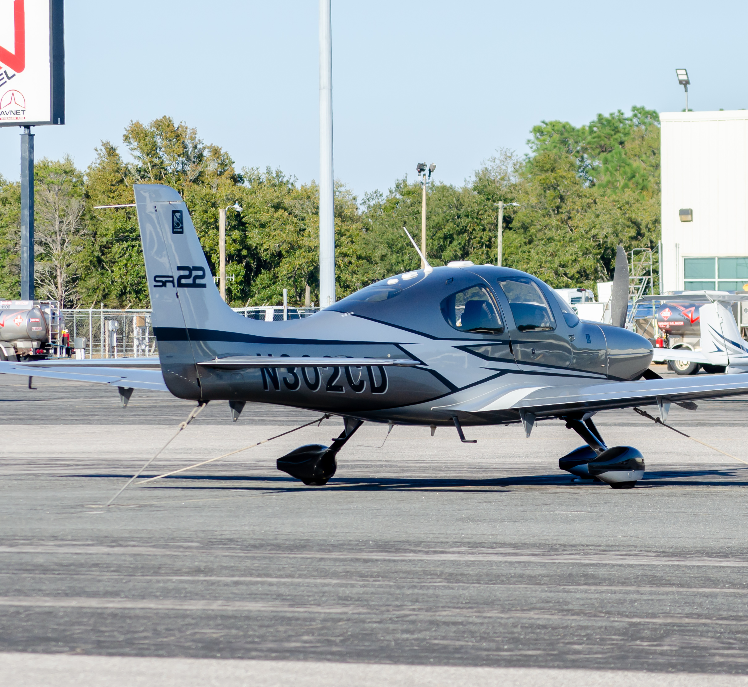 Full size: PRIVATE Cirrus SR-22 N302CD at Pensacola International Airport