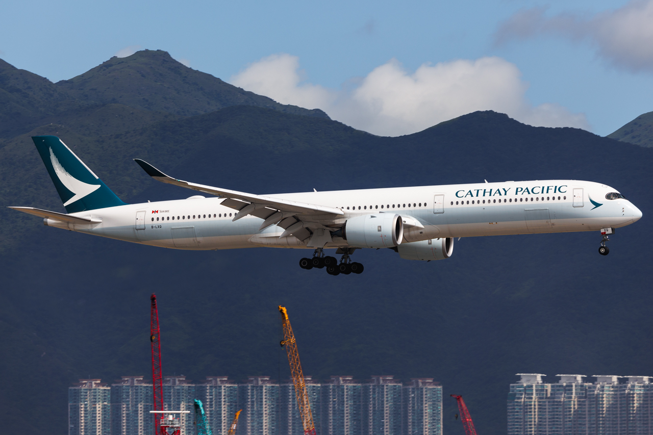Full size: Cathay Pacific Airbus A350-1000 B-LXQ at Hong Kong International Airport