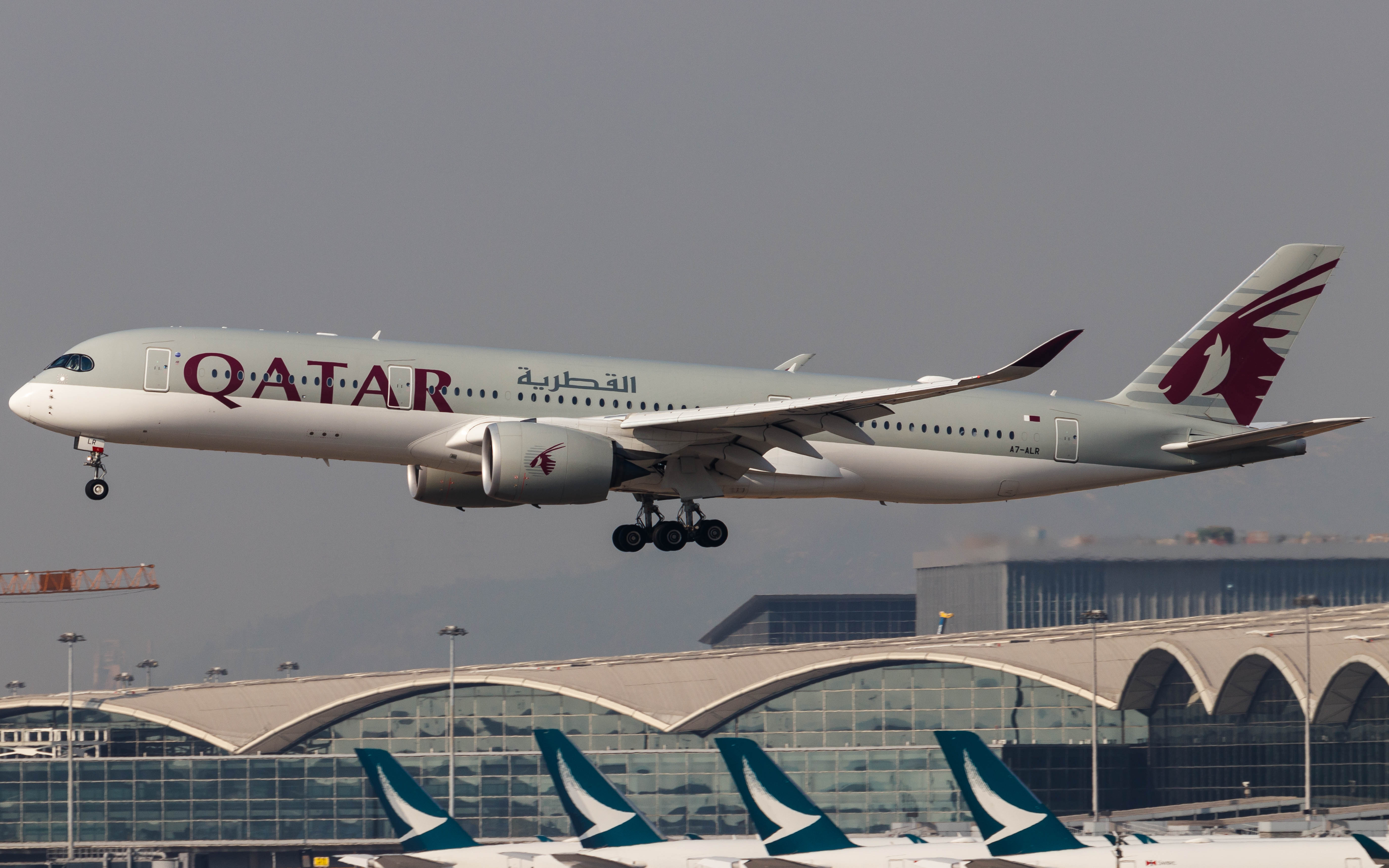 Full size: Qatar Airways Airbus A350-900 A7-ALR at Hong Kong International Airport