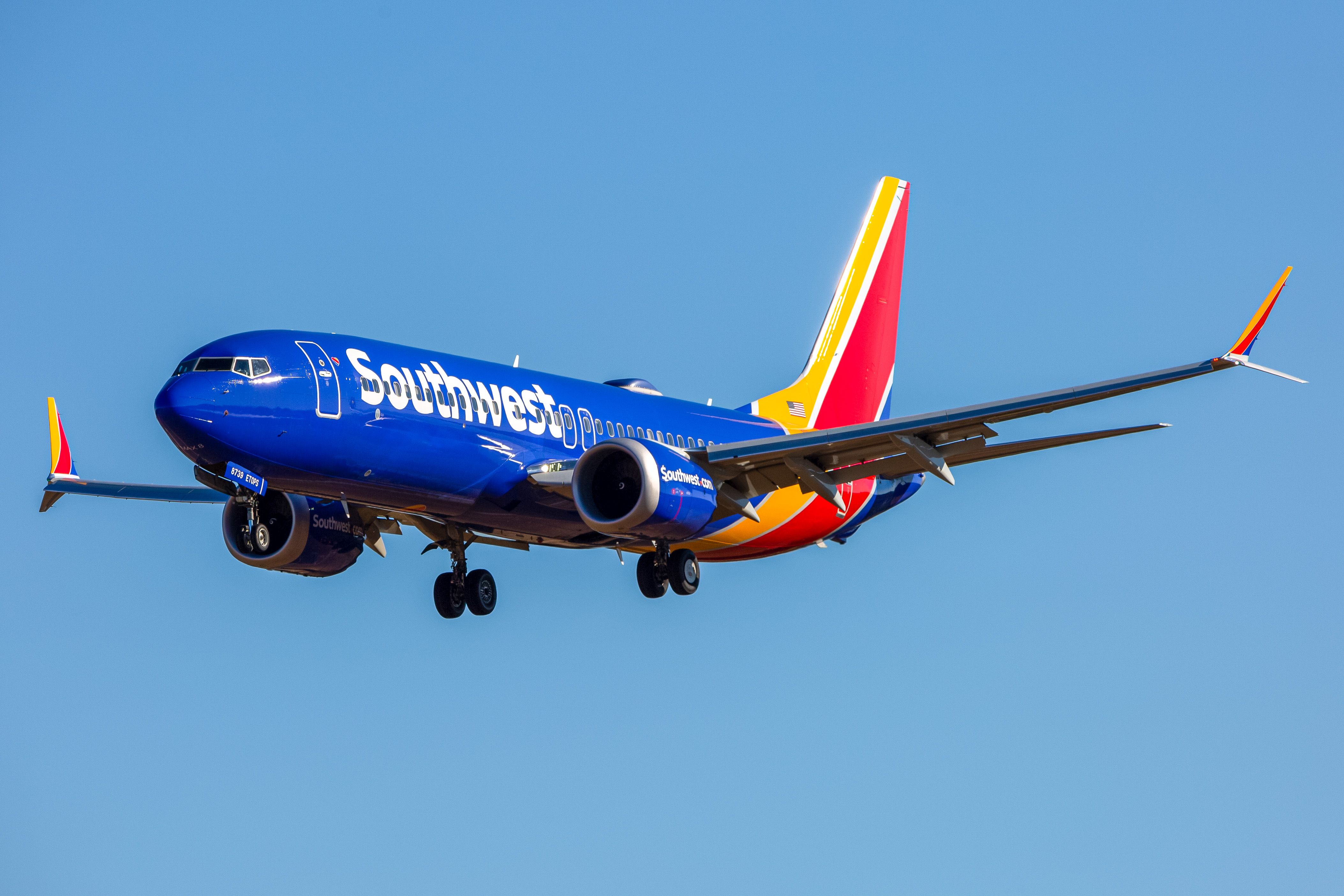 Full size: Southwest Airlines Boeing 737 MAX 8 N8739L at Baltimore/Washington International Thurgood Marshall Airport