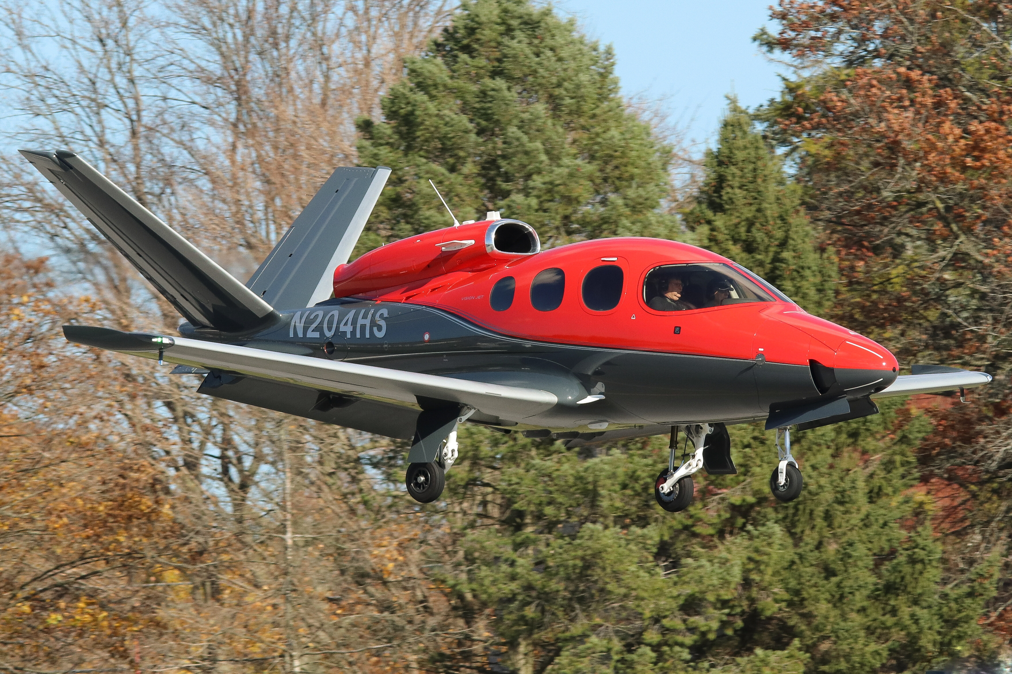 Full size: PRIVATE Cirrus SF50 Vision jet N204HS at York Airport