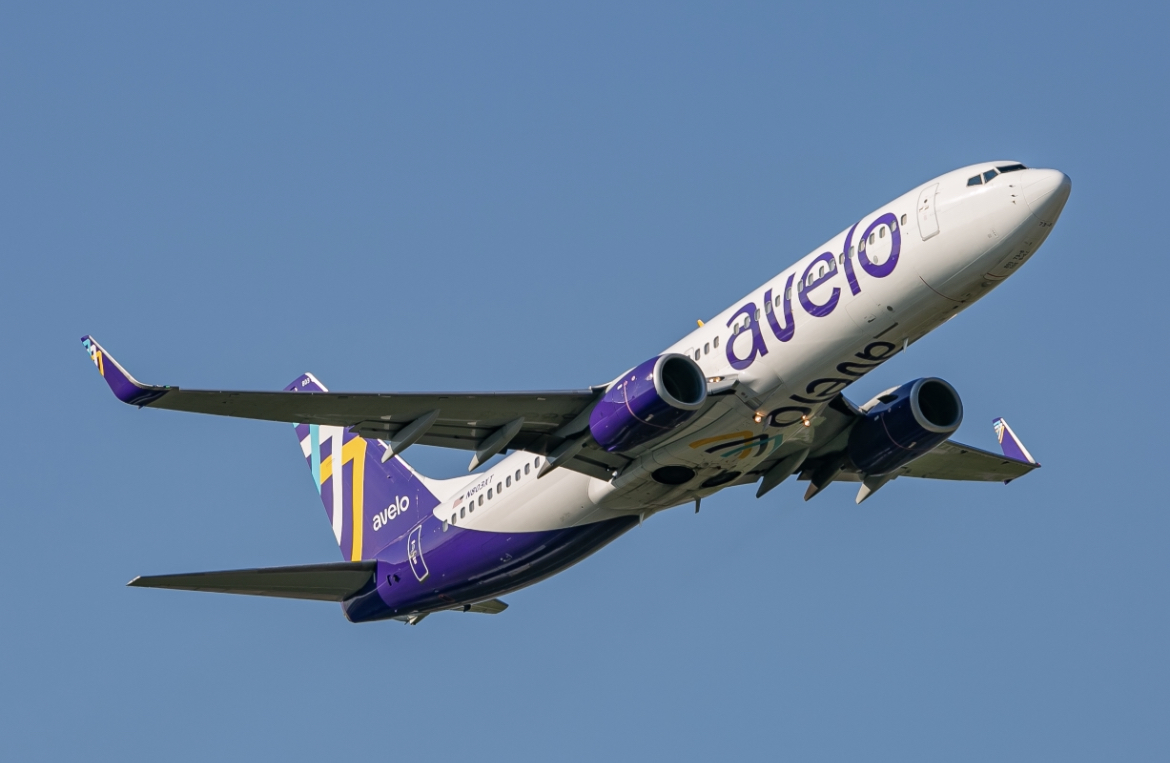 Full size: Avelo Airlines Boeing 737-800 N803XT at Baltimore/Washington International Thurgood Marshall Airport